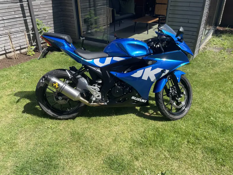 Suzuki GSX-R 125 - foto 3