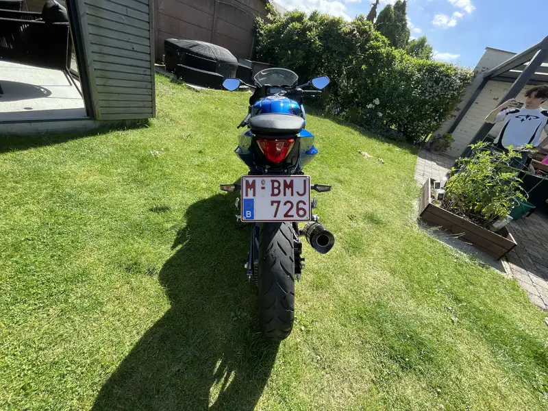 Suzuki GSX-R 125 - foto 5