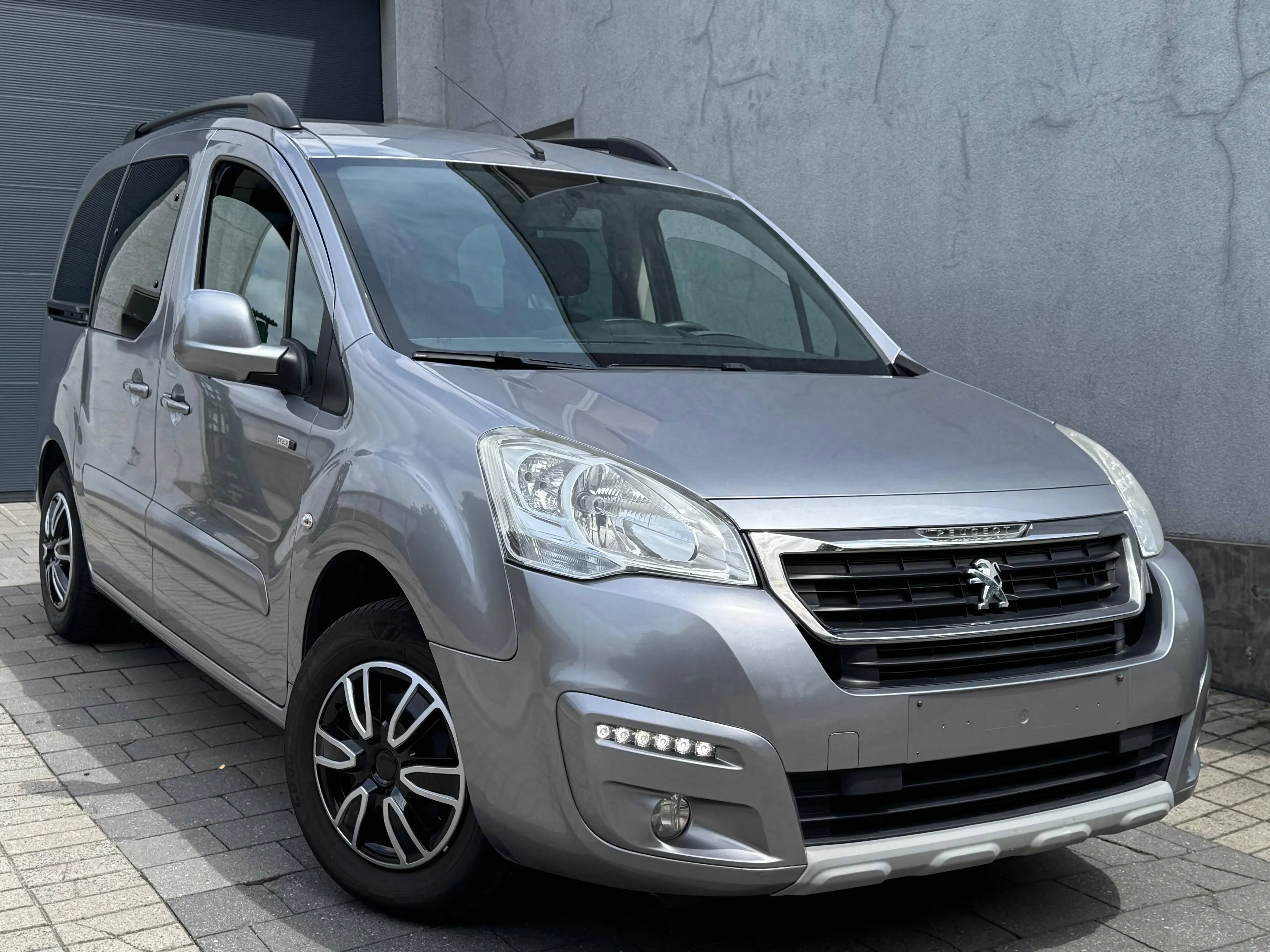 Peugeot Partner 1.2 PureTech Style S AIRCO 5 PLTS AIRCO