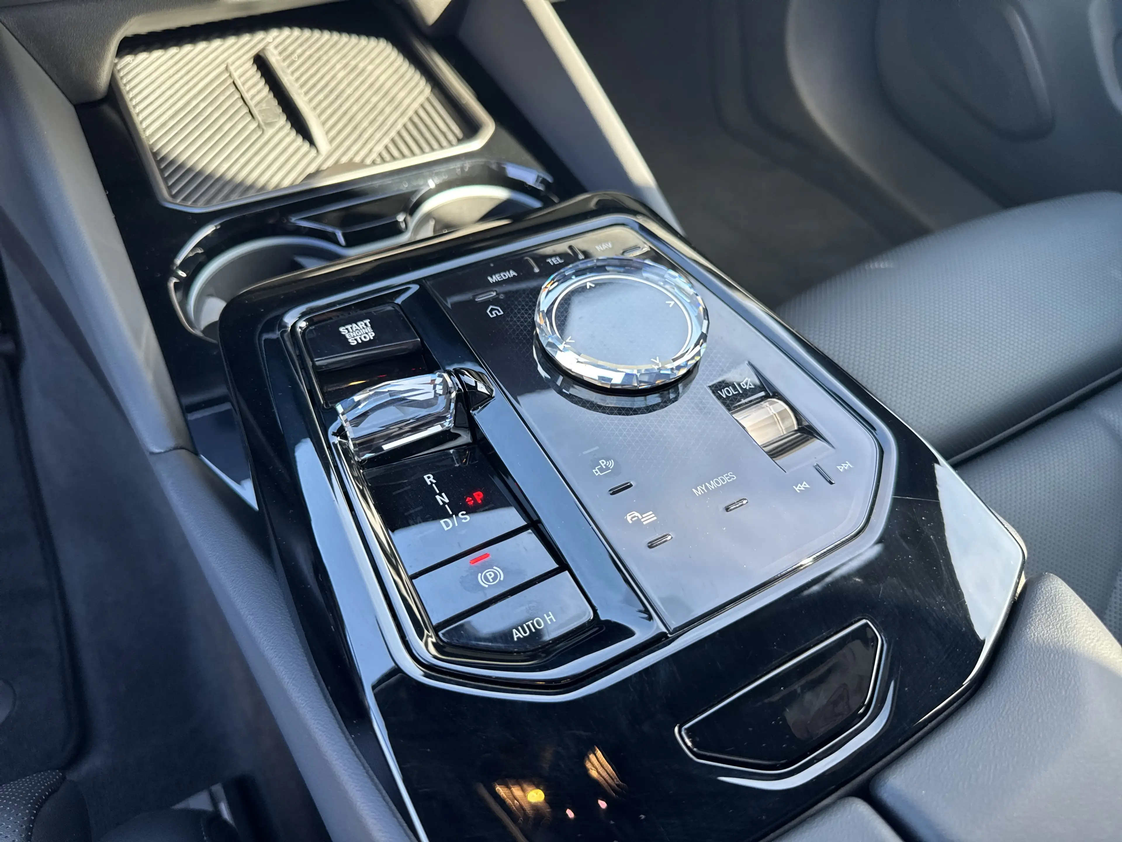 BMW 540 d xDrive Touring M Sportpaket BT UPE: 94.975€ — photo 14