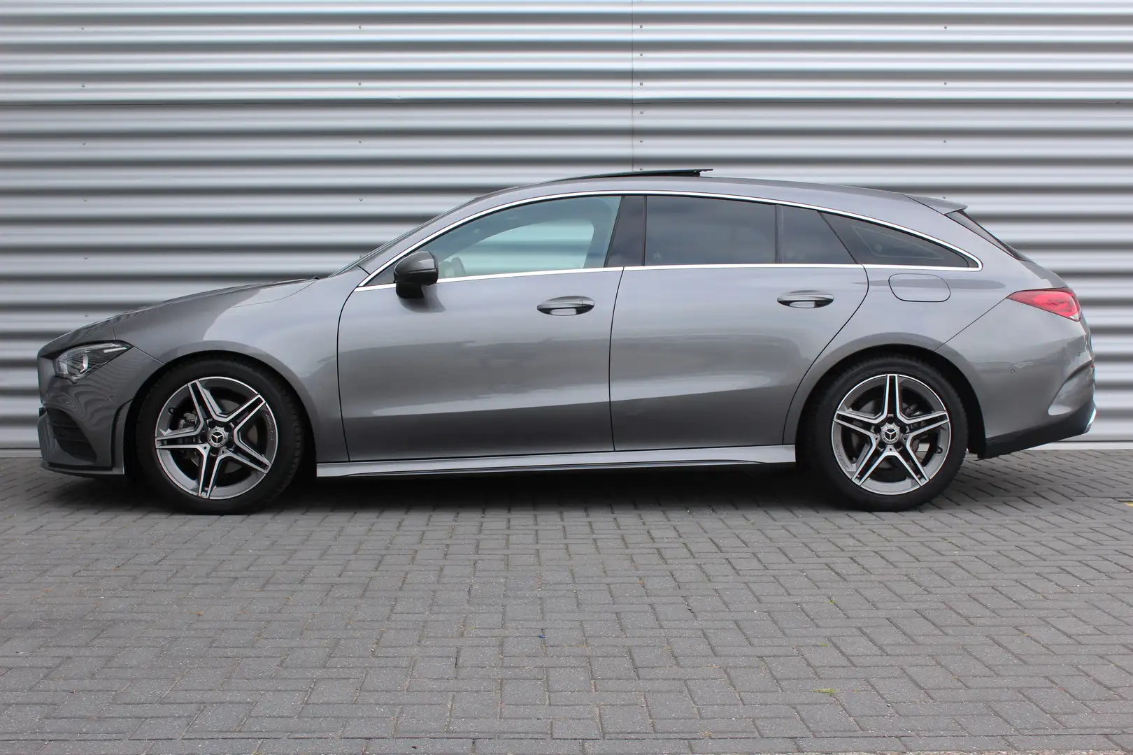 Mercedes-Benz CLA 180 Shooting Brake CLA SHOOTING BRAKE BUSINESS SOLUTIO Grijs - 2