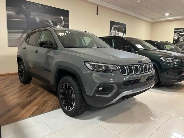 Jeep Compass 1.3 Turbo T4 240 CV PHEV AT6 4xe Upland Cross KM0