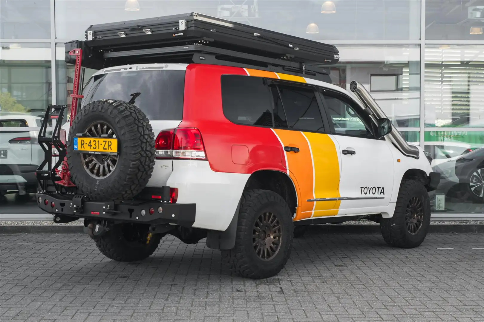 Toyota Land Cruiser V8 5.7 Benzine Aut. UNIEKE OVERLANDER Blanco - 2