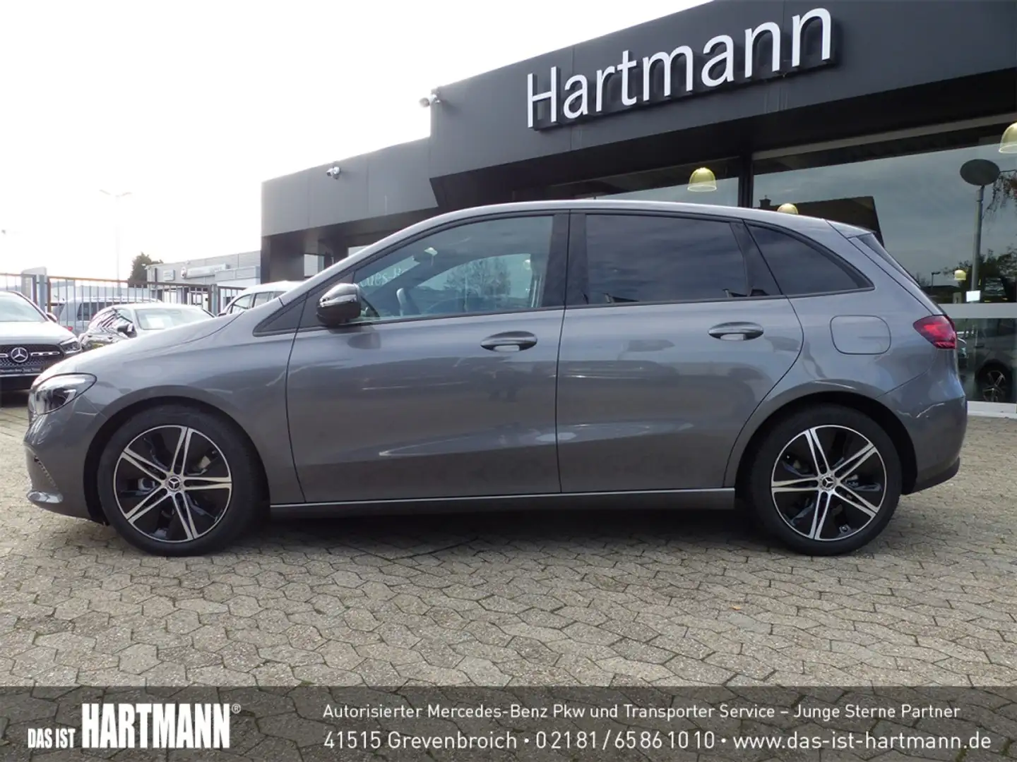 Mercedes-Benz B 180 PROGRESSIVE+NIGHT+AHK+TOTWINKEL+RF.-KAMERA Grau - 2