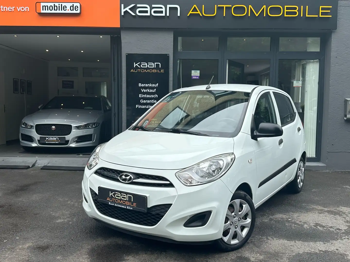 Hyundai i10 1.1 Classic/ALLWETTER/SERV/CD/RADIO Weiß - 1
