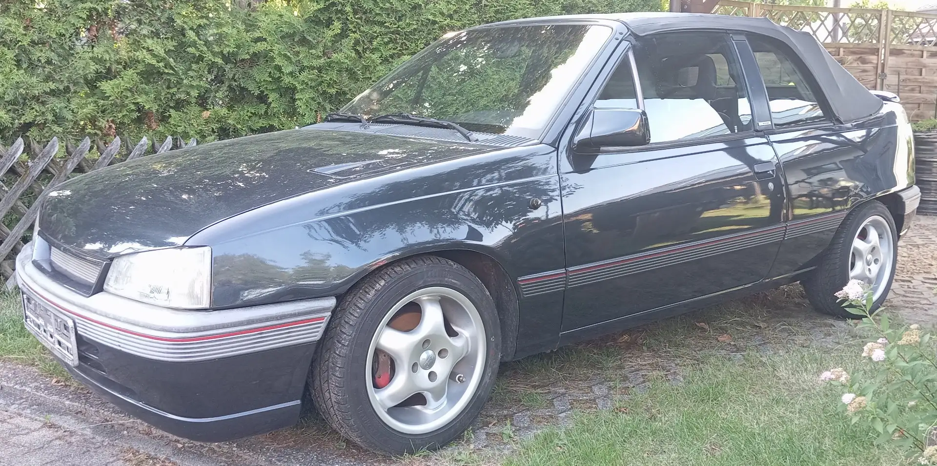 Opel Kadett E Cabrio - 1