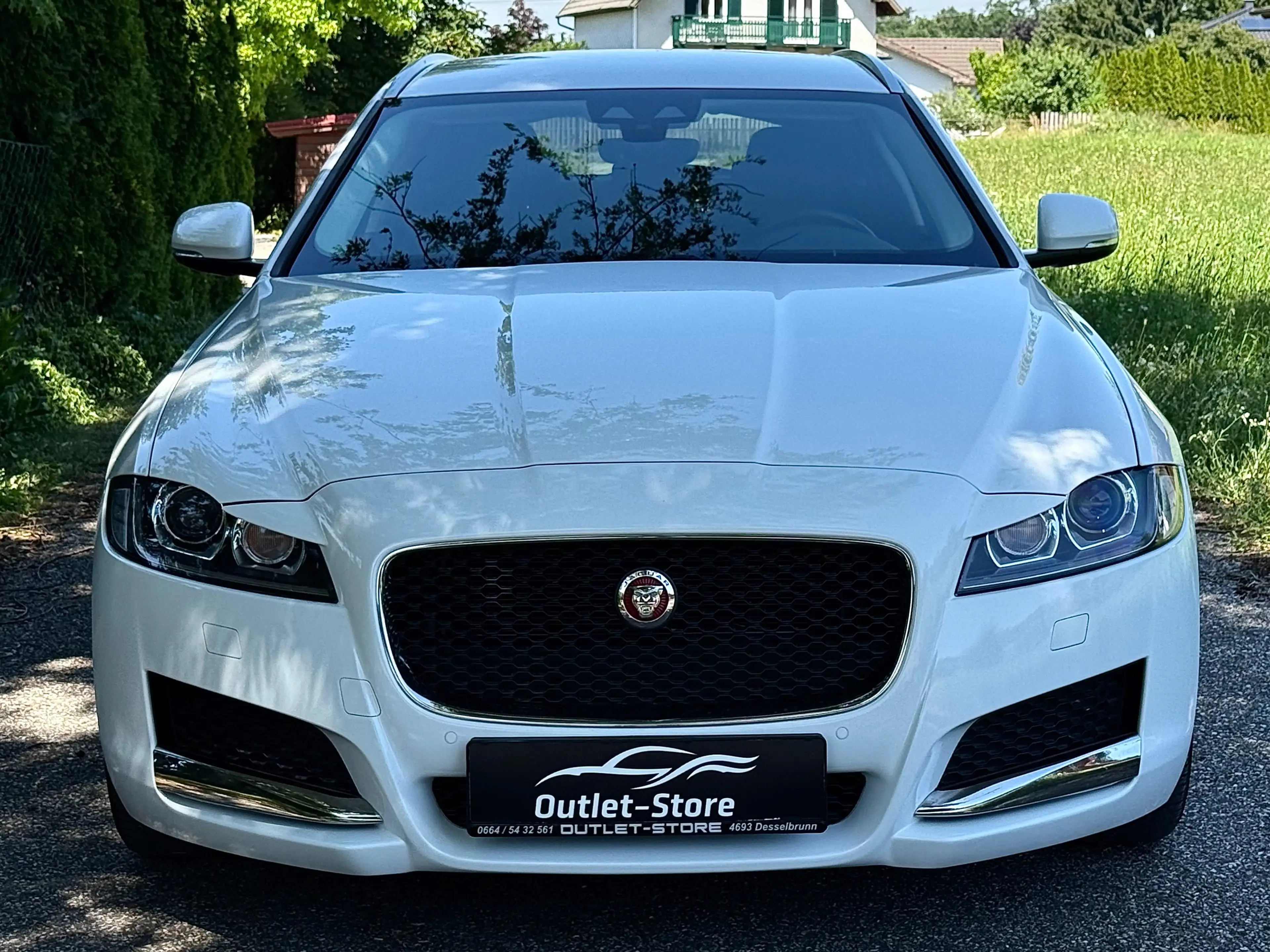 Jaguar XF Sportbrake 20d AWD Prestige Aut.*Mega-Ausstattung* — photo 2