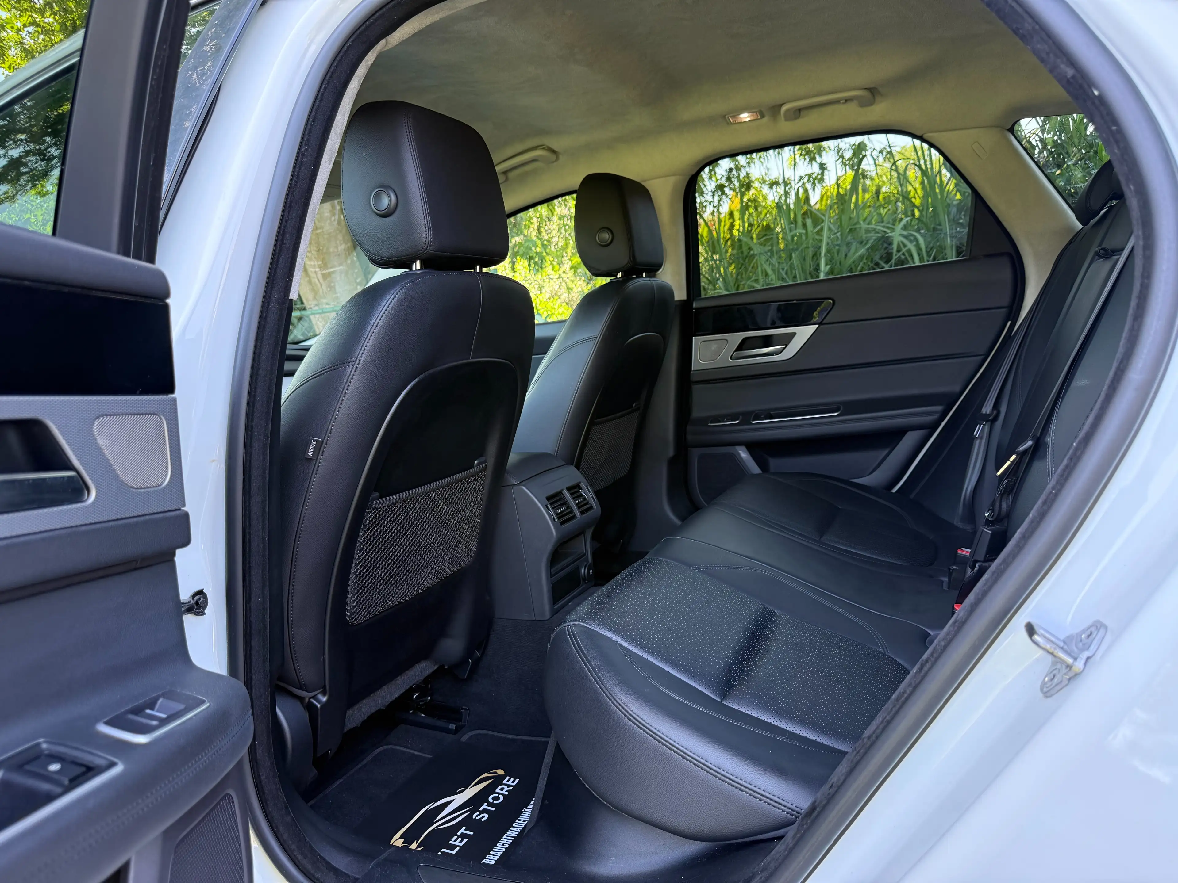 Jaguar XF Sportbrake 20d AWD Prestige Aut.*Mega-Ausstattung* — photo 12