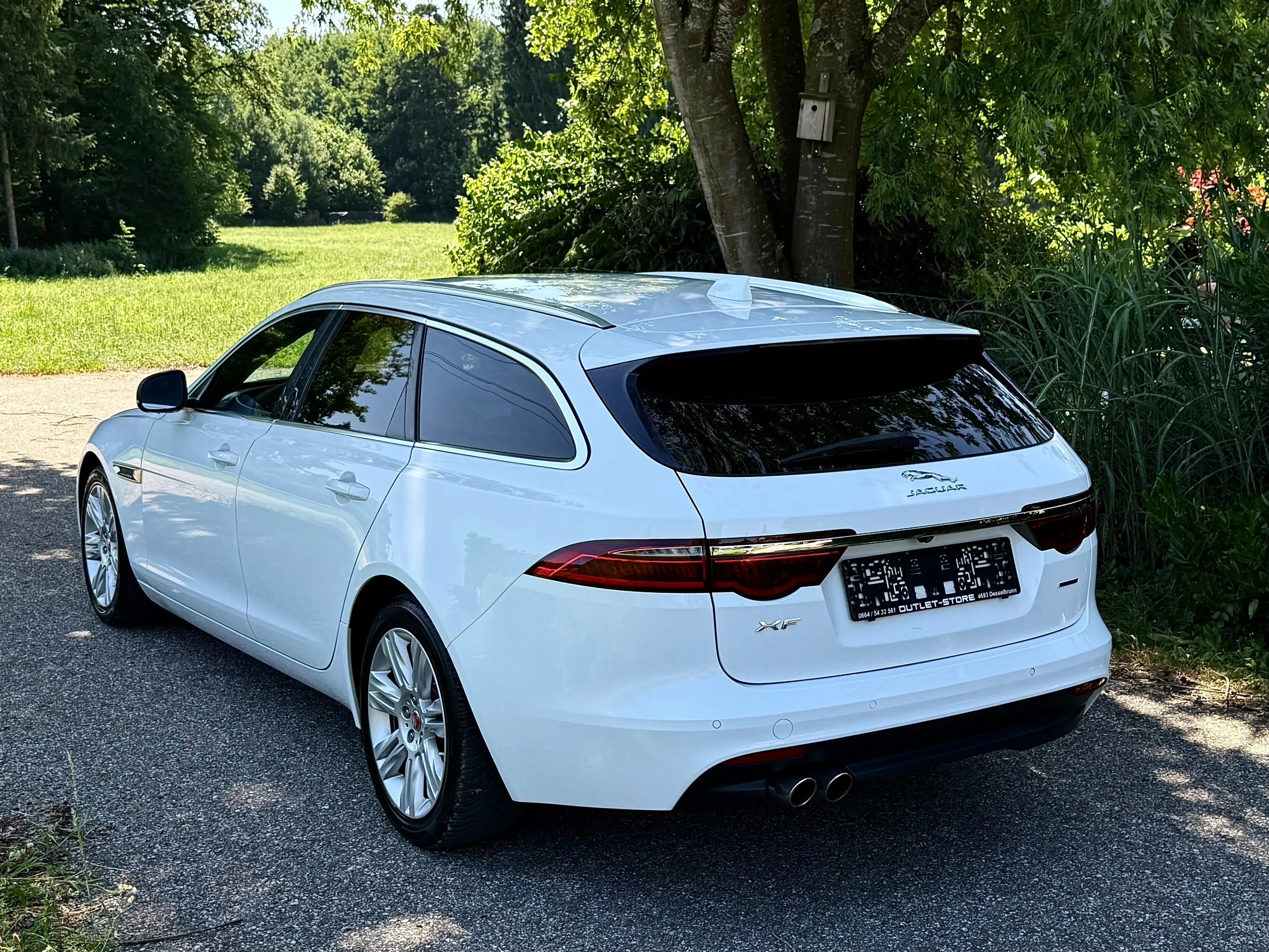 Jaguar XF Sportbrake 20d AWD Prestige Aut.*Mega-Ausstattung* — photo 6