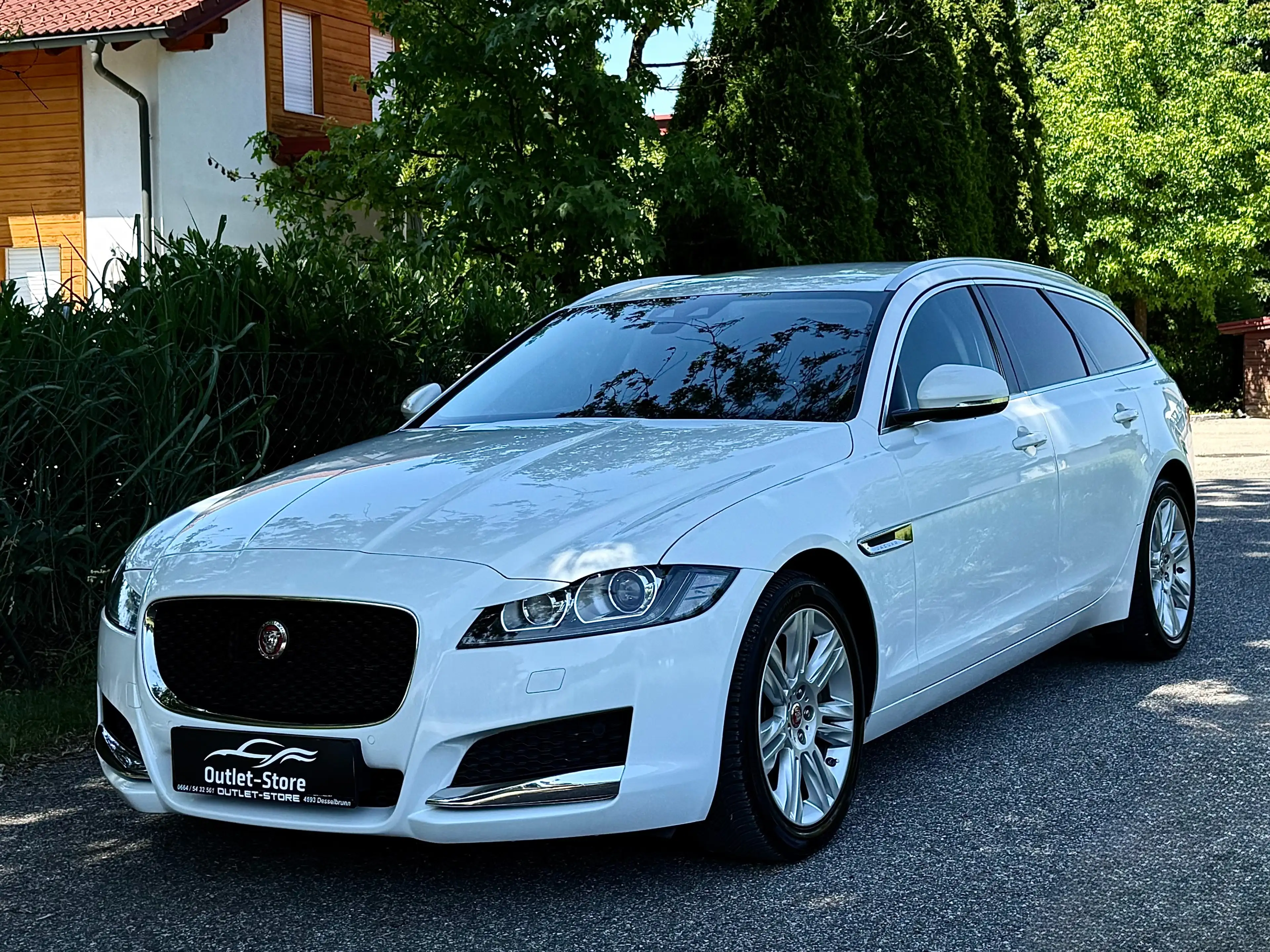 Jaguar XF Sportbrake 20d AWD Prestige Aut.*Mega-Ausstattung*