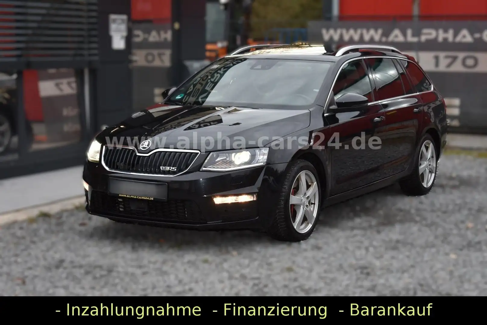 Skoda Octavia Combi RS 2.0tdi 1.Hand Standthzg ACC AHK Schwarz - 1