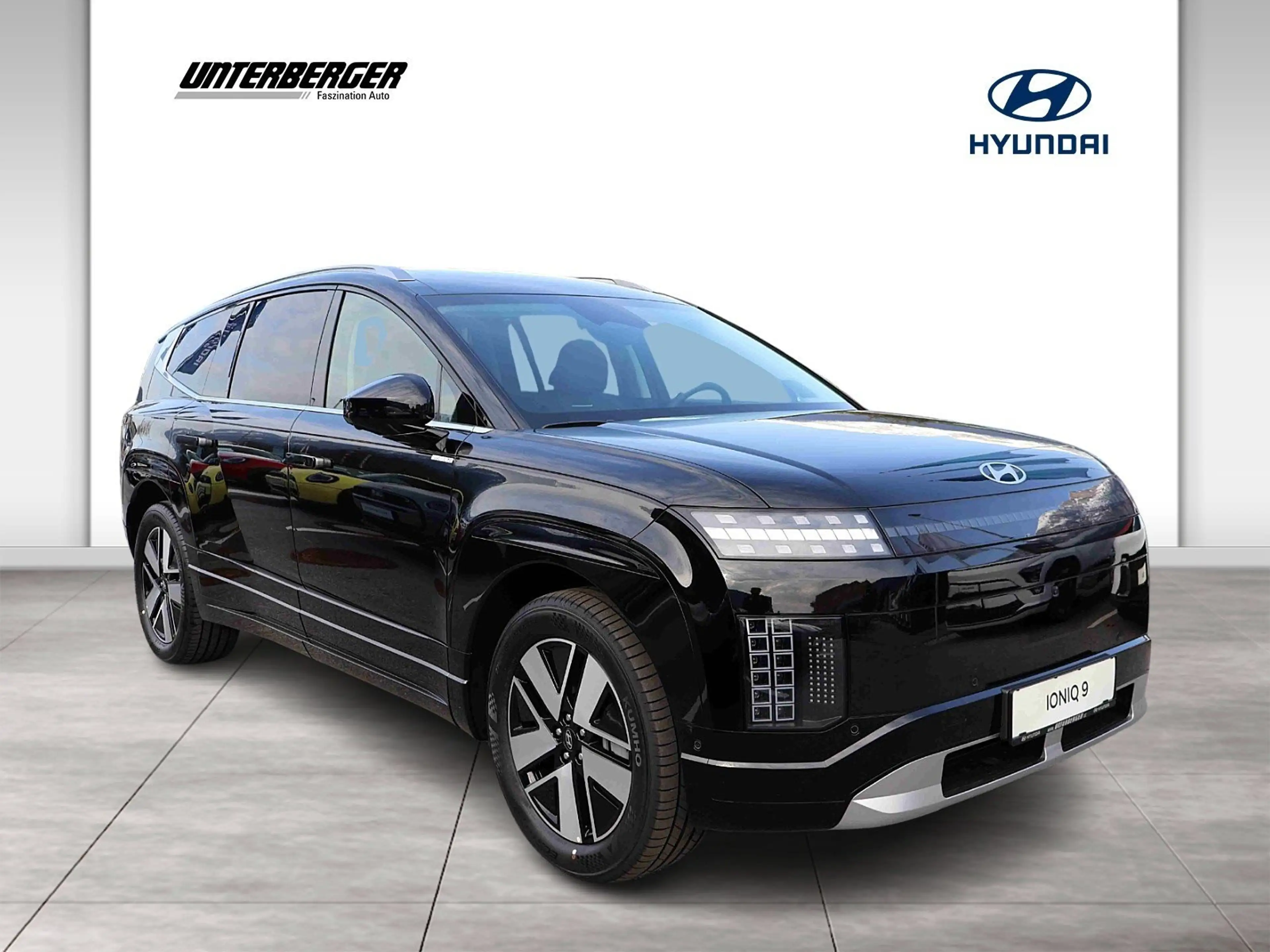 Hyundai IONIQ 9 Prestige Line 110 kWh 4WD abzüglich Superbonus 96 — photo 4