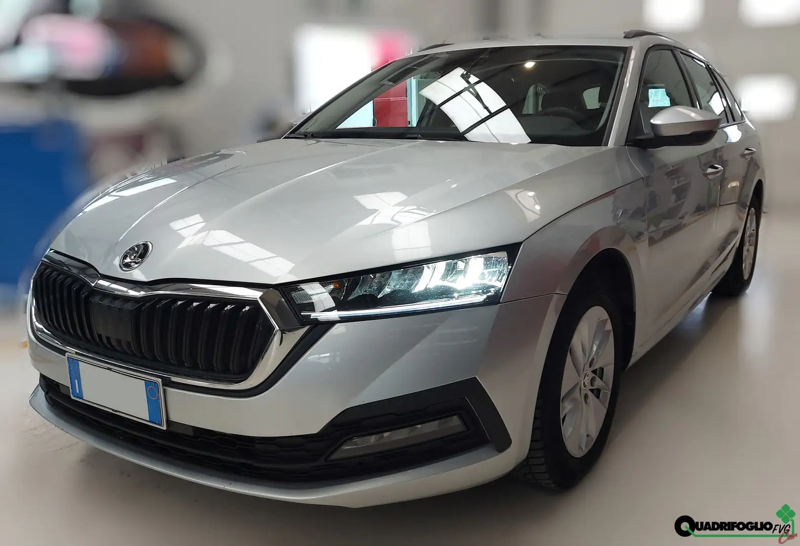 Skoda Octavia Octavia Wagon 2.0 tdi evo Executive 150cv dsg Argento - 1