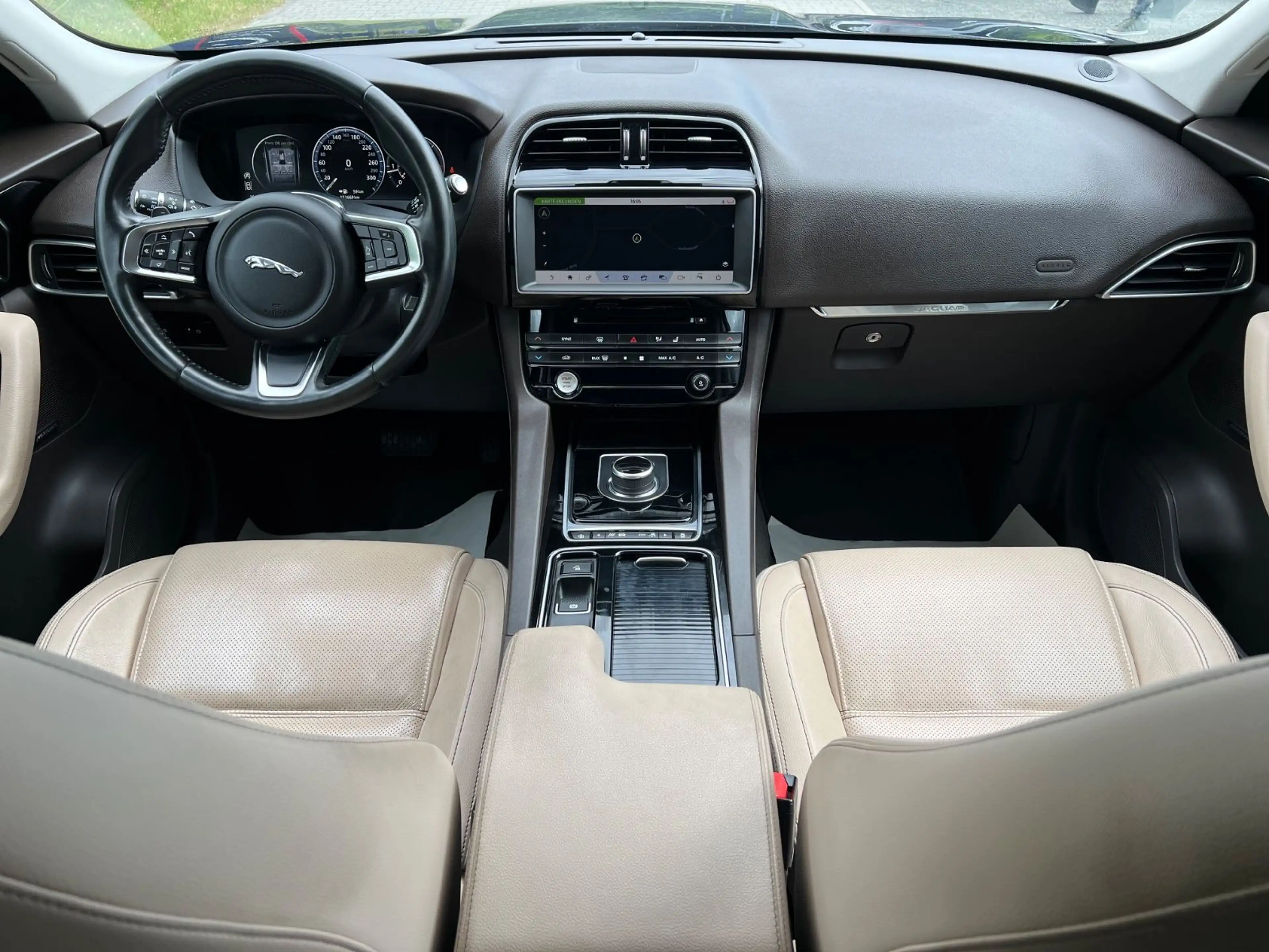 Jaguar F-Pace F-PACE AWD*BI-XENON*APPLE CAR/PLAY*CAM* — photo 15