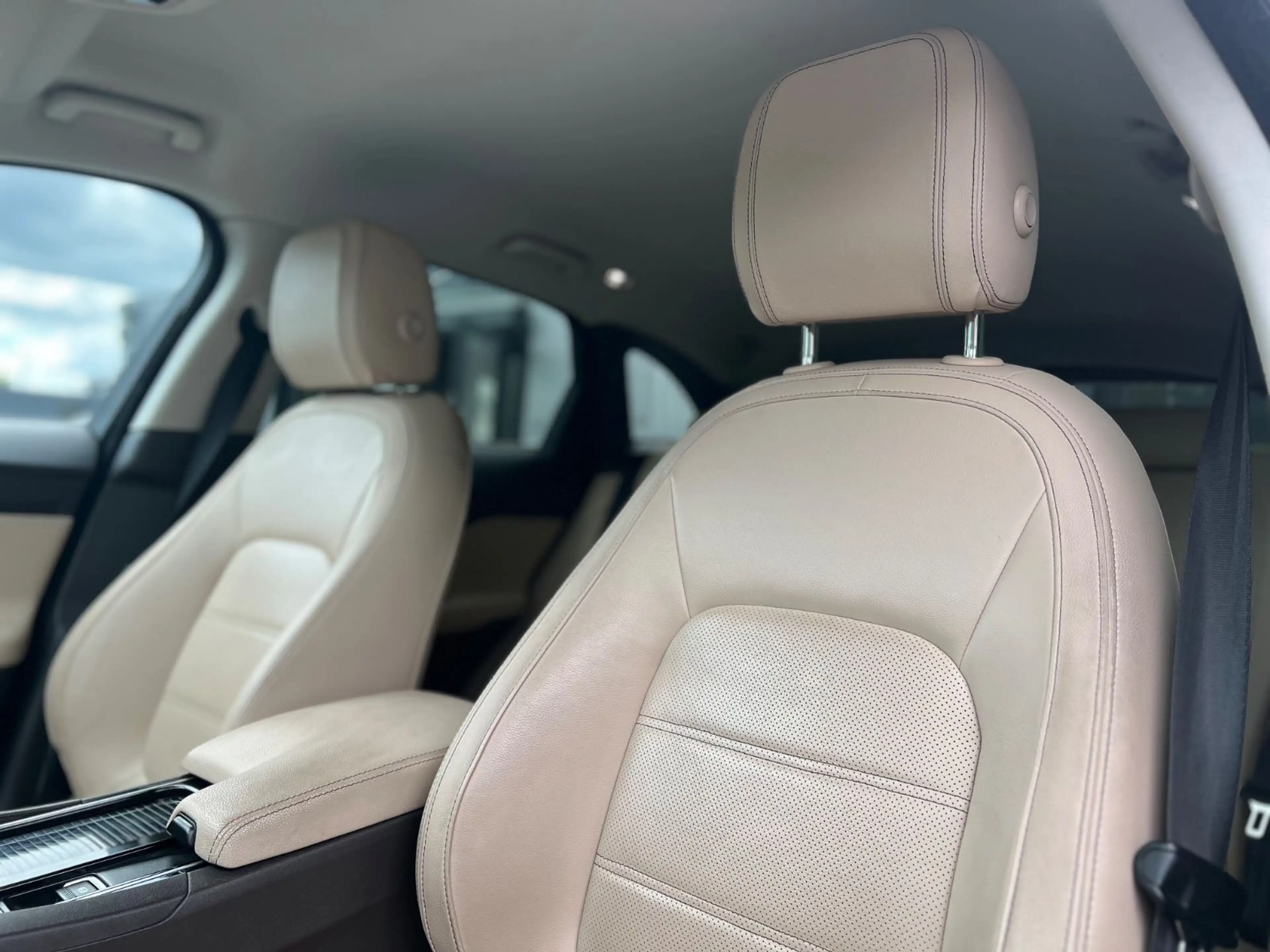 Jaguar F-Pace F-PACE AWD*BI-XENON*APPLE CAR/PLAY*CAM* — photo 14