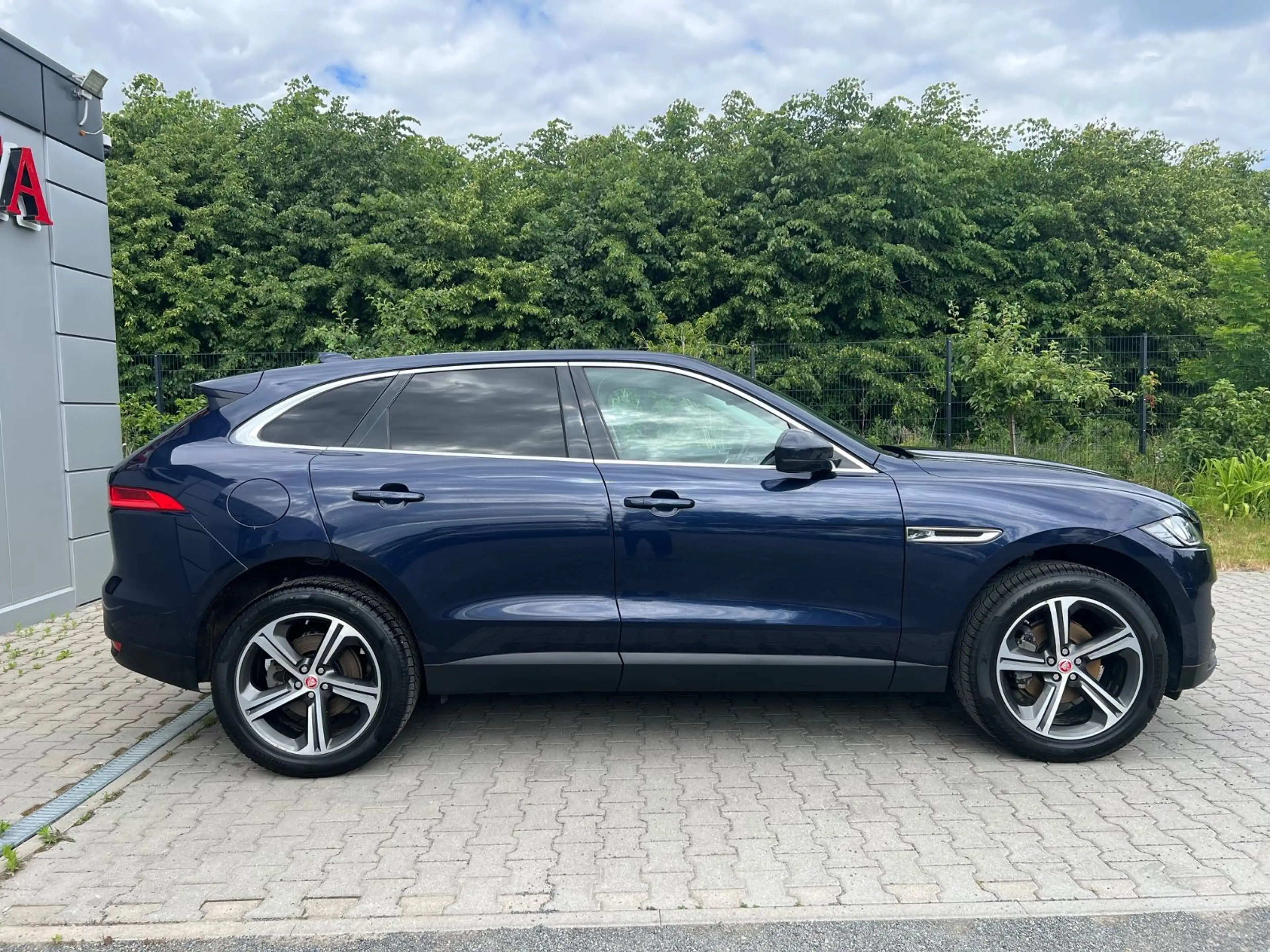 Jaguar F-Pace F-PACE AWD*BI-XENON*APPLE CAR/PLAY*CAM* — photo 5