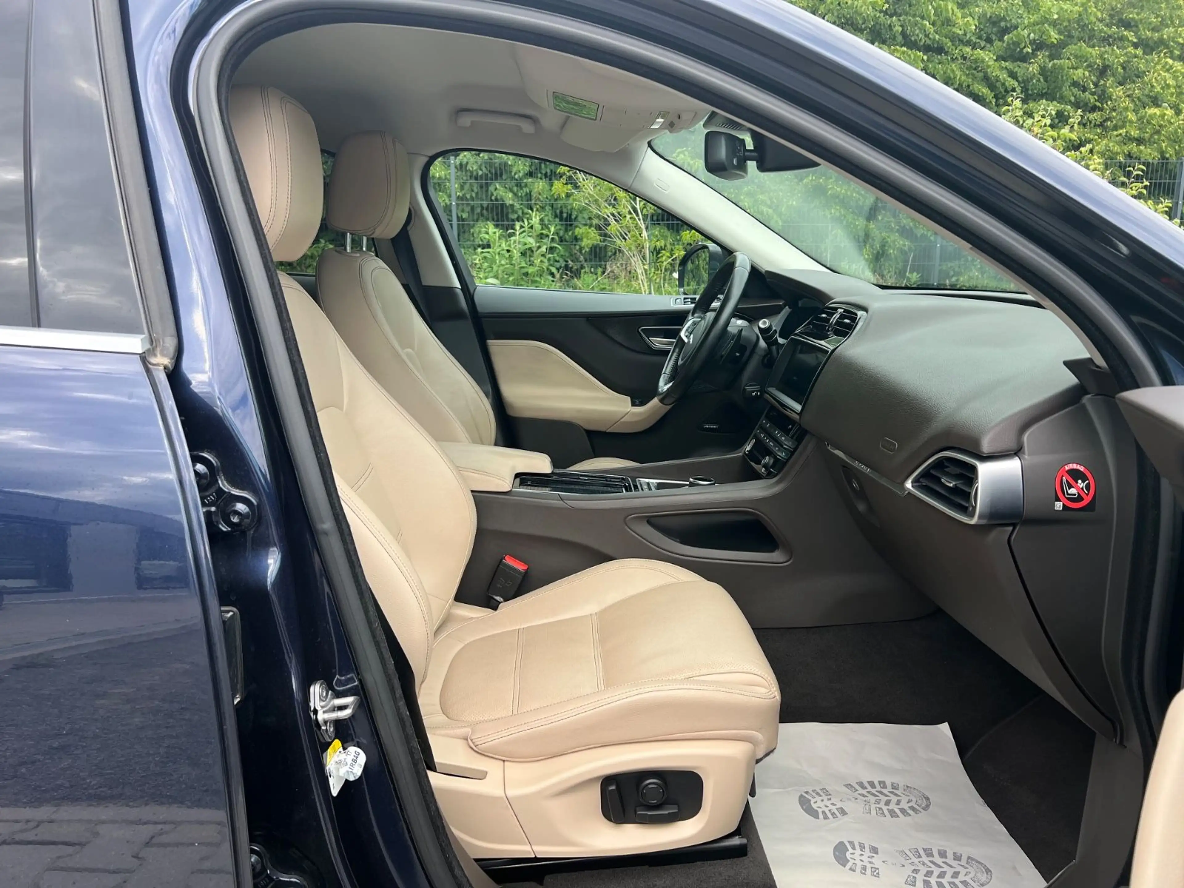 Jaguar F-Pace F-PACE AWD*BI-XENON*APPLE CAR/PLAY*CAM* — photo 11