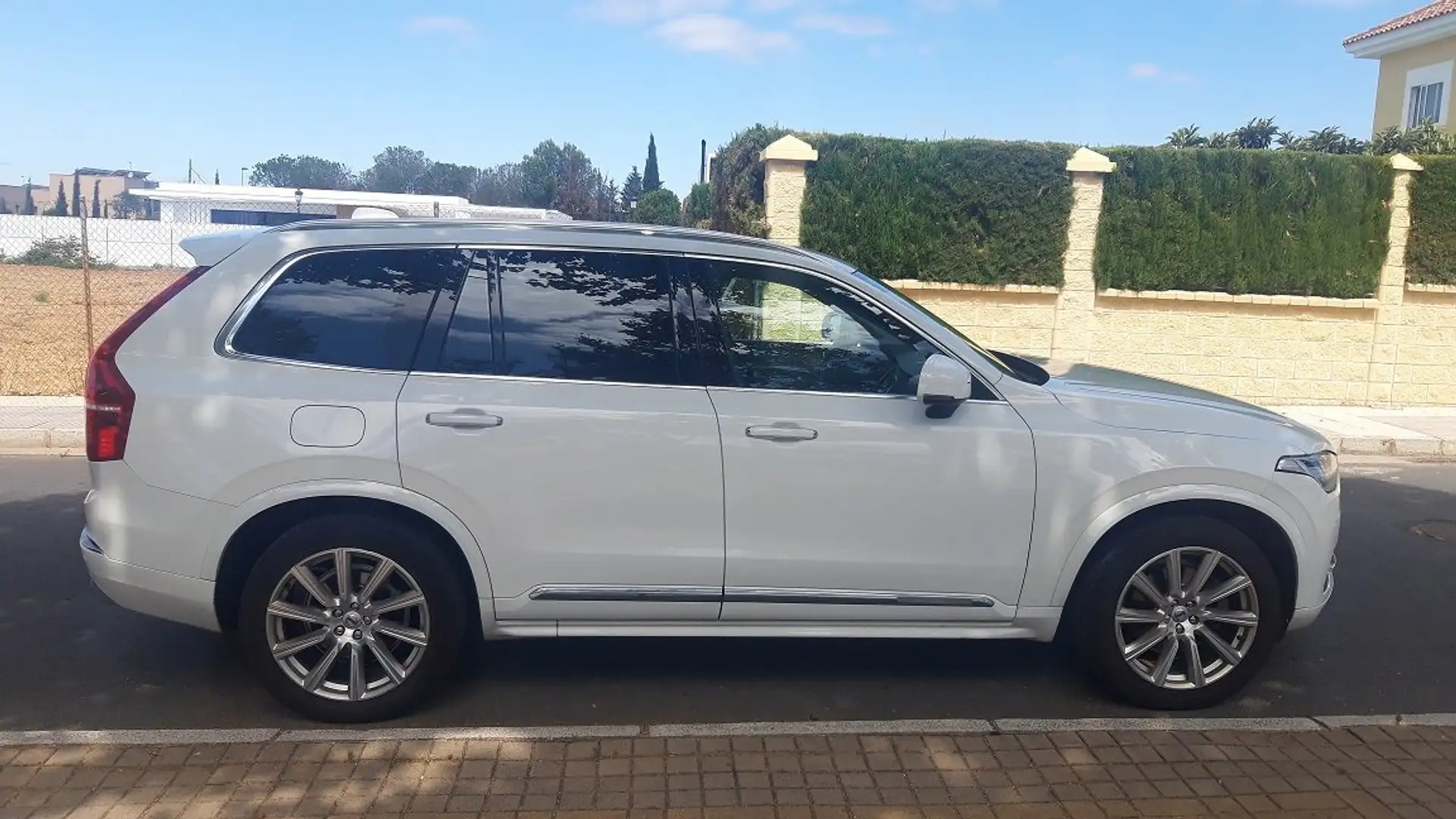 Volvo XC90 XC90 D5 Inscription AWD 235 Aut. Blanco - 2