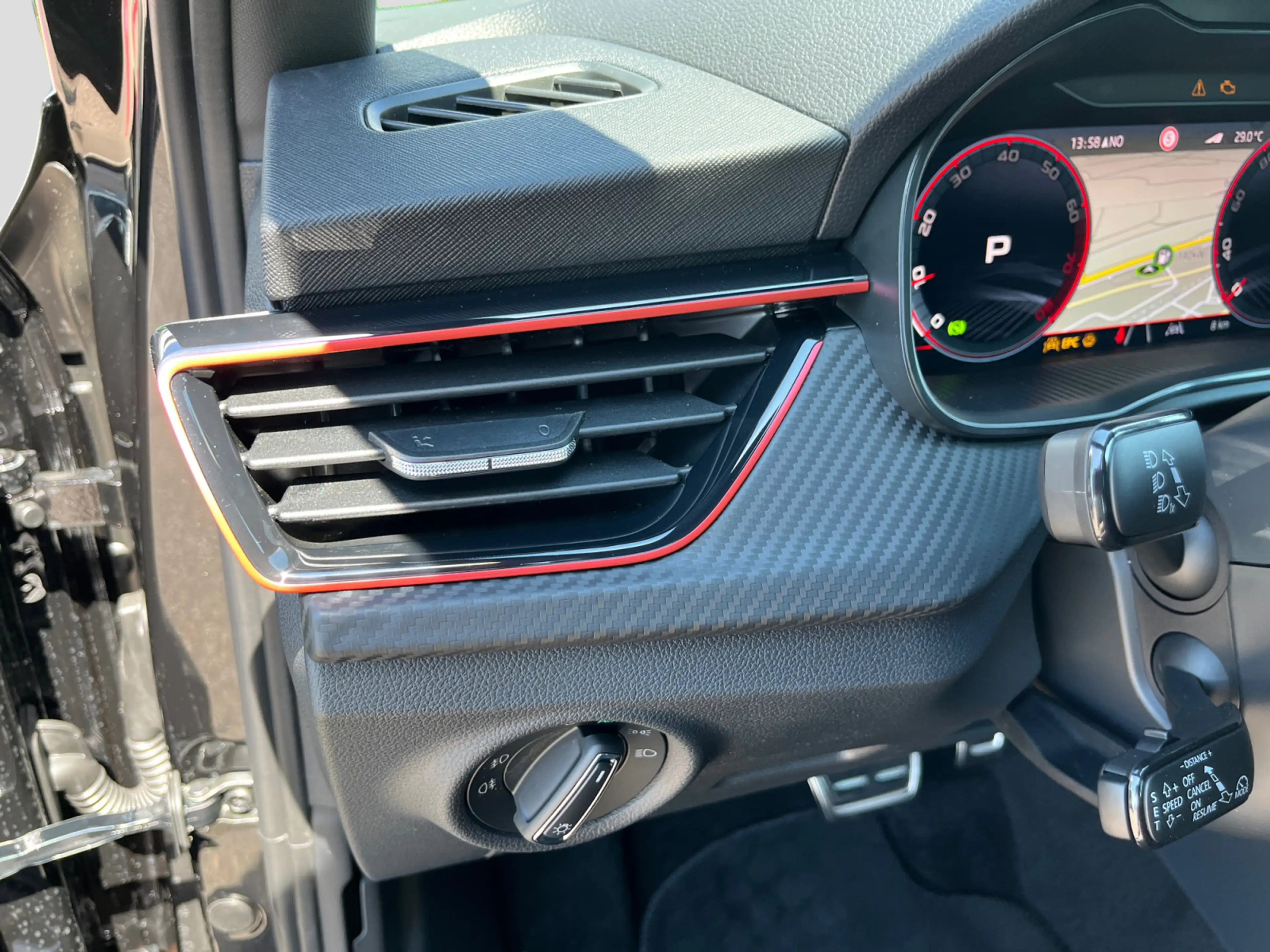 Skoda Kamiq Monte Carlo 1,5TSI Komfort Plus AHK ACC — photo 13