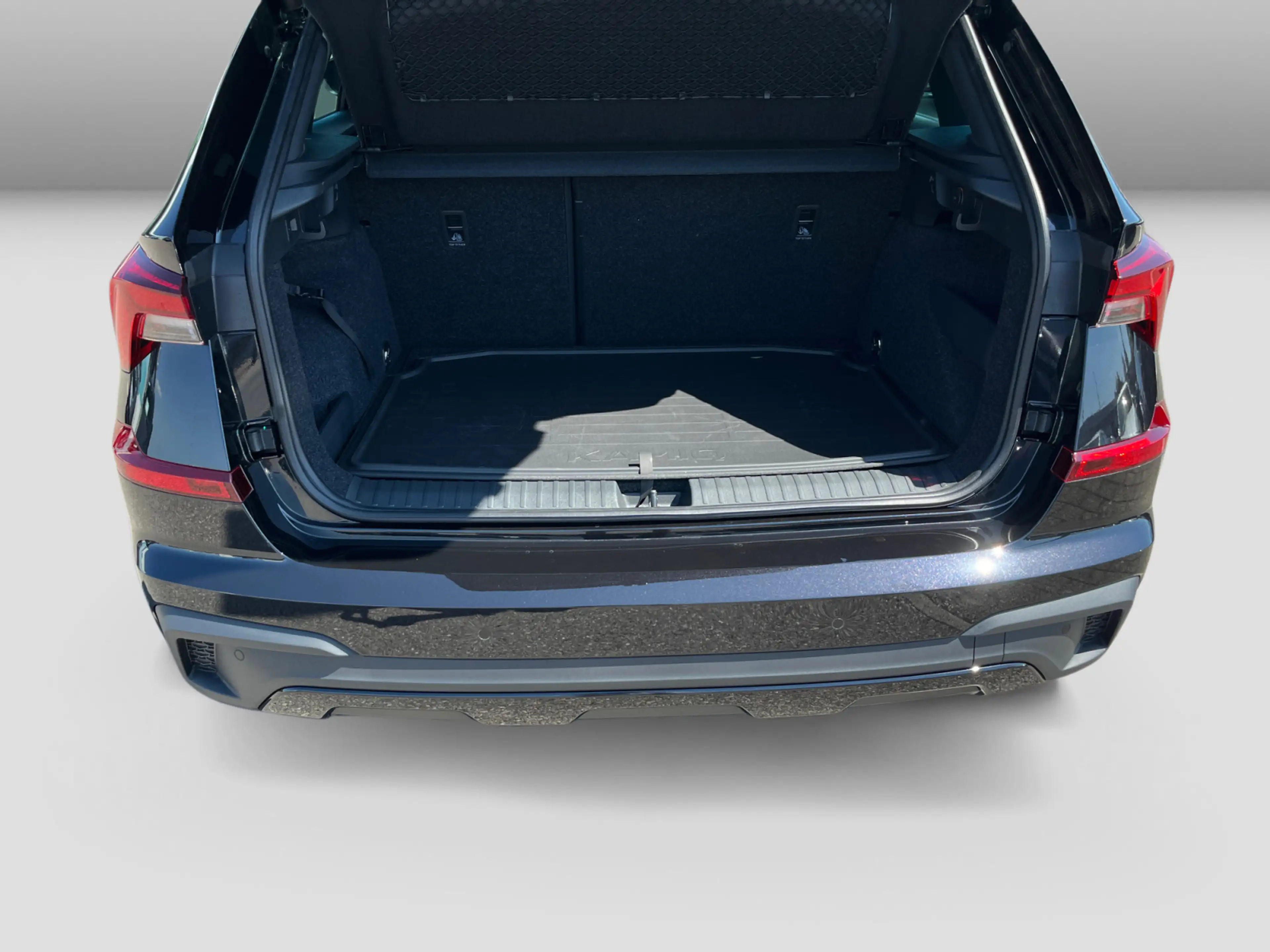 Skoda Kamiq Monte Carlo 1,5TSI Komfort Plus AHK ACC — photo 12