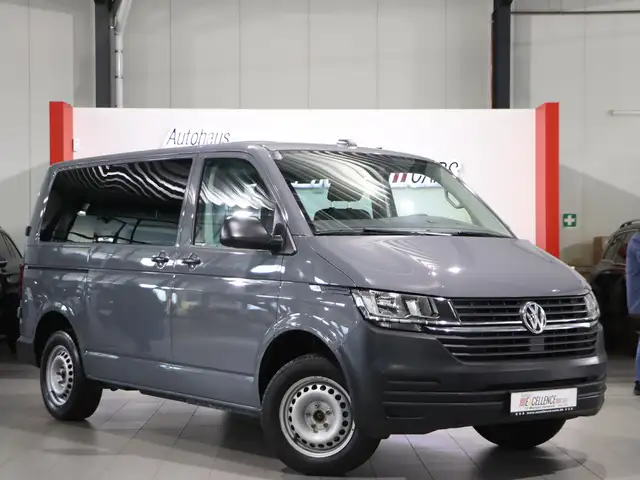 Volkswagen T6.1 Transporter KOMBI 2.0 TDI 9-SITZER / GREY