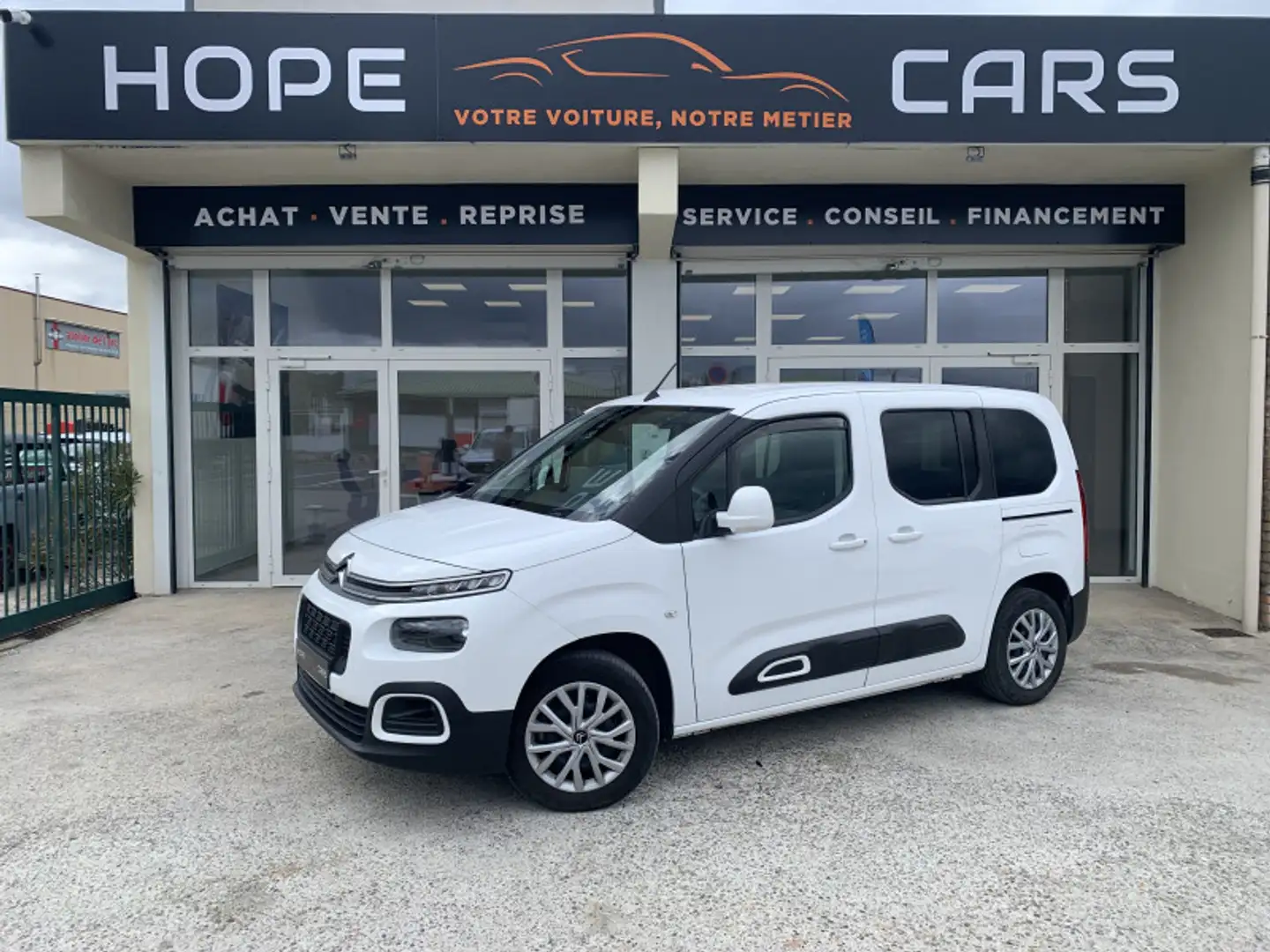 Citroen Berlingo M PURETECH 130CH S\u0026S FEEL EAT8 E6.D - 1