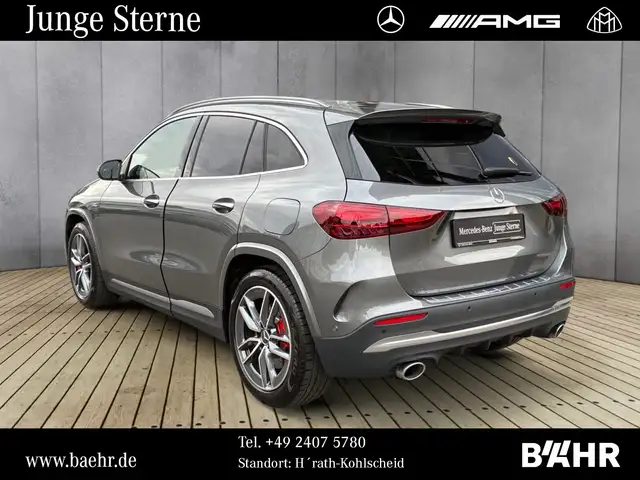 Mercedes-Benz Gla Class view 3