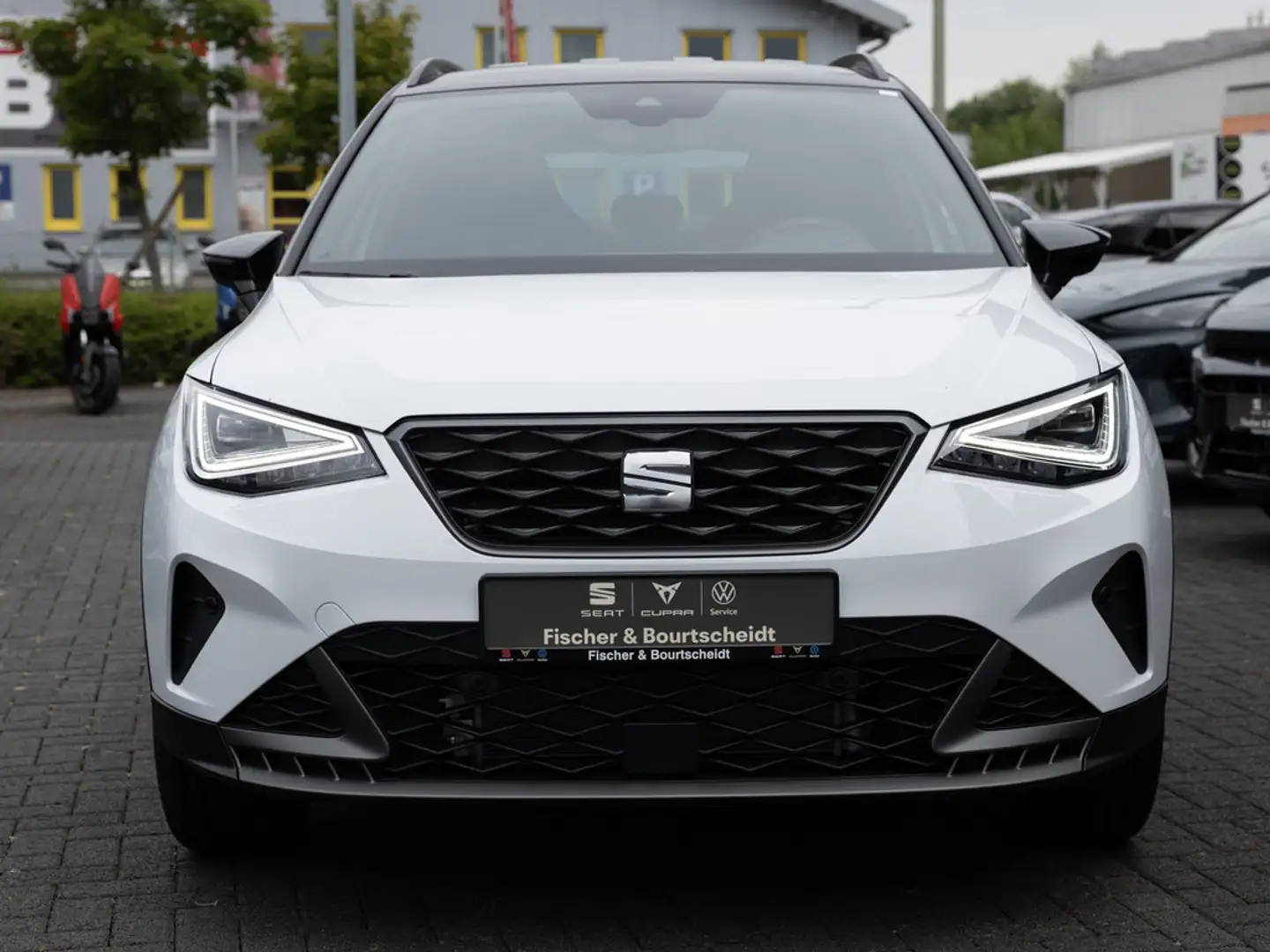SEAT Arona 1.0 TSI FR BLACK-EDITION SHZ KAMERA NAV Weiß - 2
