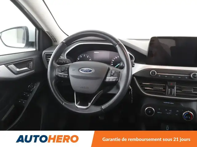 Ford Focus view 13