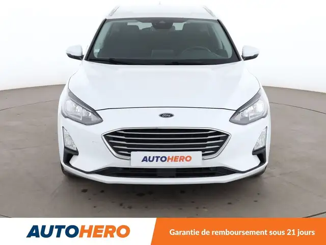 Ford Focus view 9