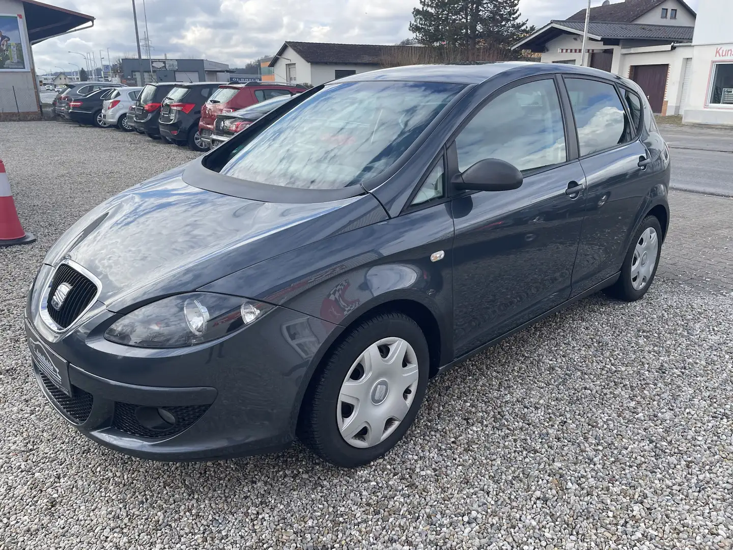 SEAT Altea Avila 1.6i Klima PDC Euro4 Grau - 1