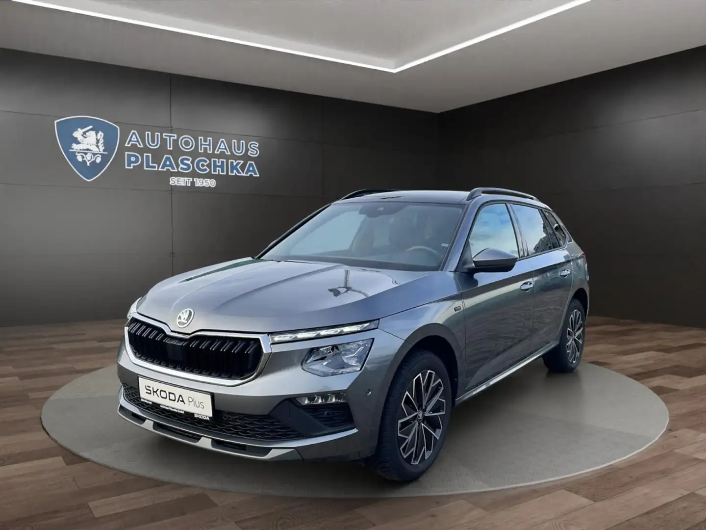Skoda Kamiq 1.5 TSI DSG Selection NAVI*PANO*AHK Klima Navi Grau - 1