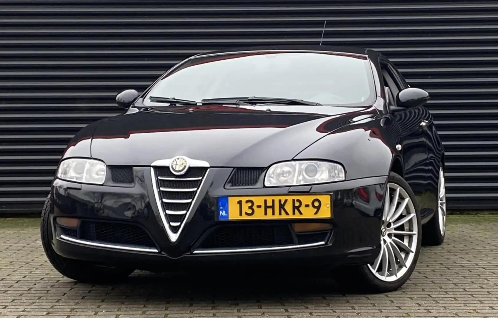 Alfa Romeo GT 2.0 JTS Distinctive |Automaat | Airco | Cruise| Le Zwart - 1