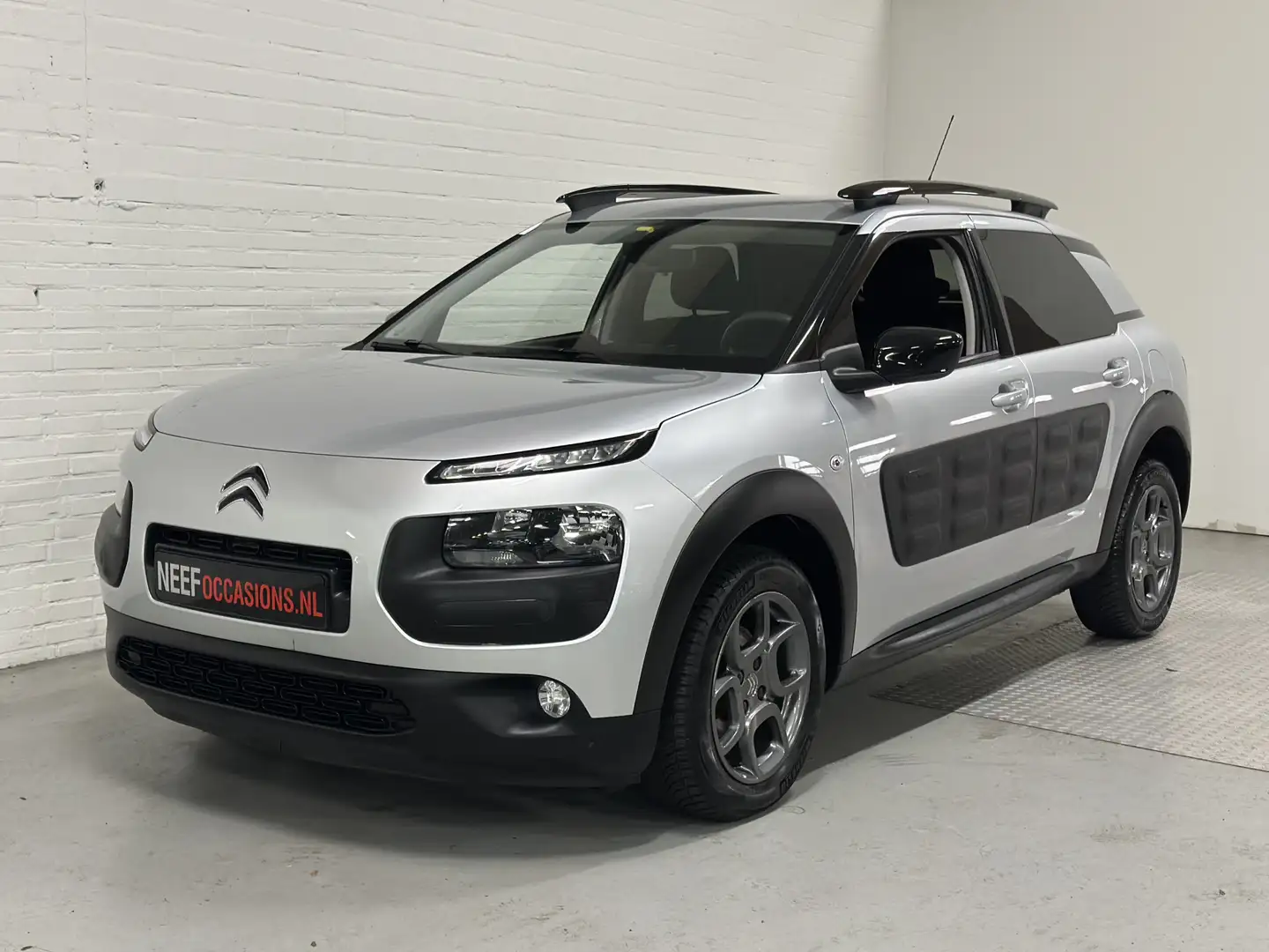 Citroen C4 Cactus 1.2 PureTech Shine CLIMA / CRUISE / CAMERA / ELK.P Gris - 1
