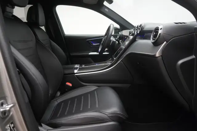 Mercedes-Benz GLC view 6