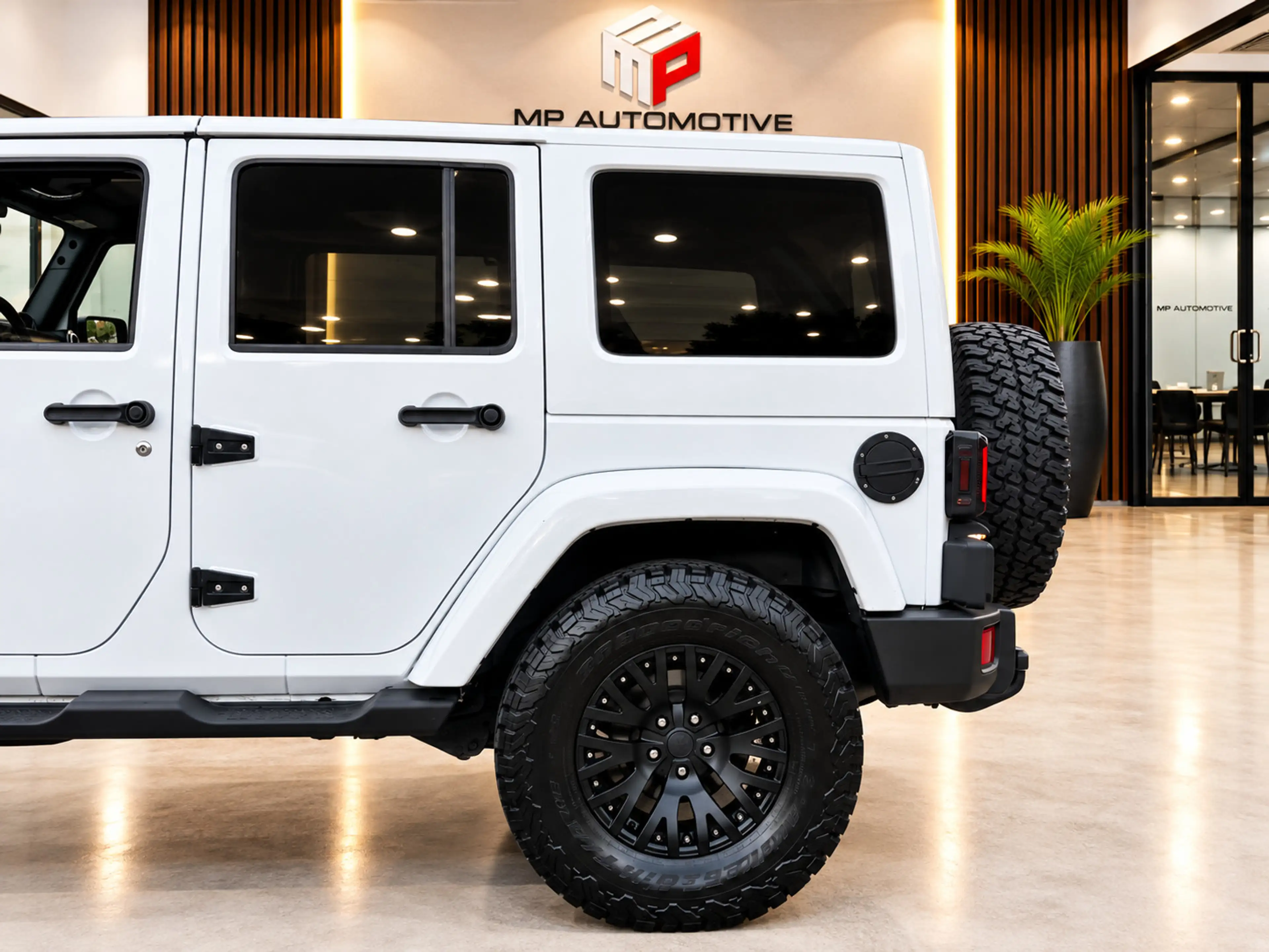 Jeep Wrangler Unlimited 3.6 Sahara|AUT|LEDER|TREKHAAK|HARDTOP|ST — photo 9