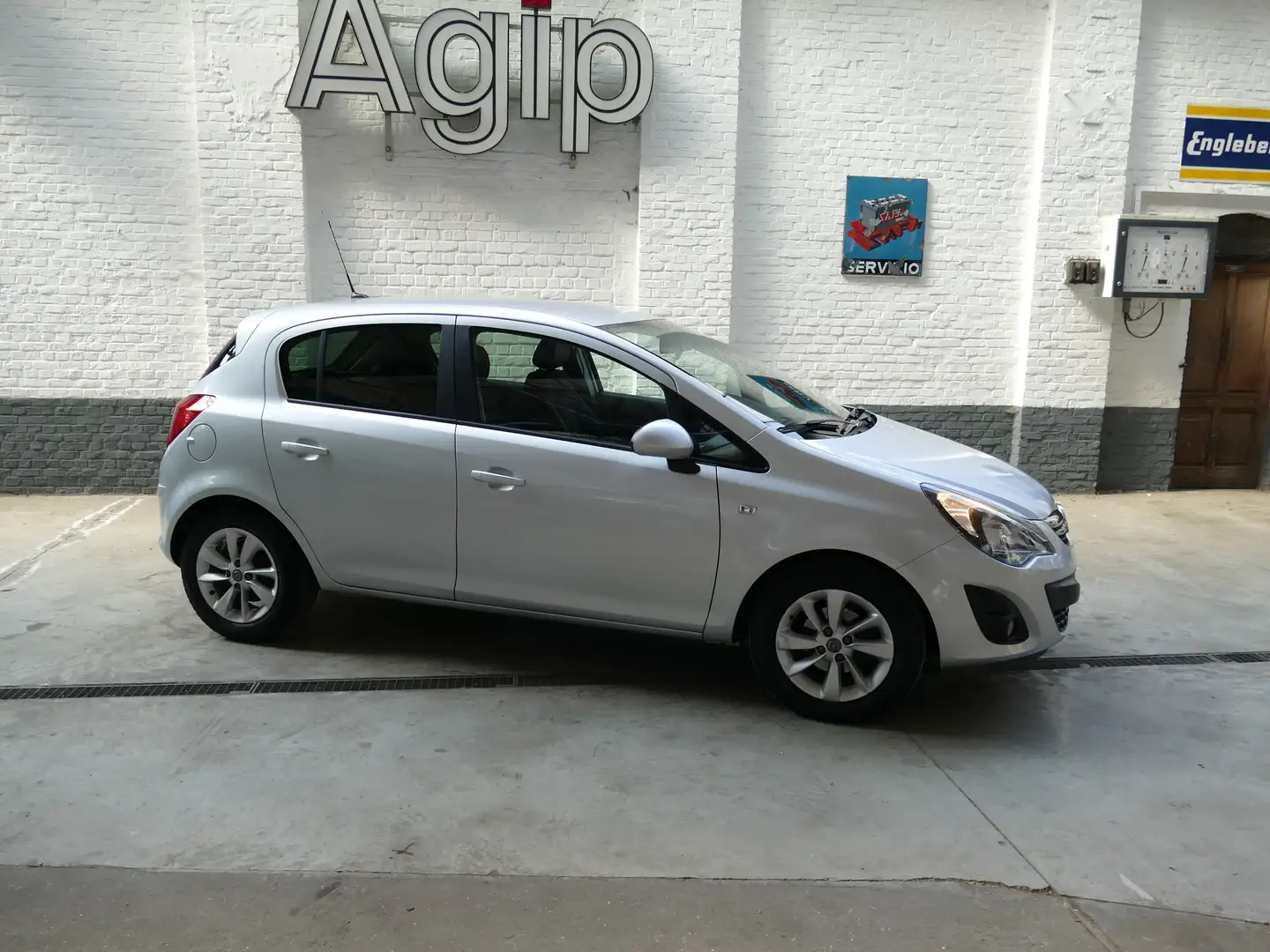 Opel Corsa 1.2i ecoFLEX Ultimate Edition, met 1 jaar garantie Zilver - 1