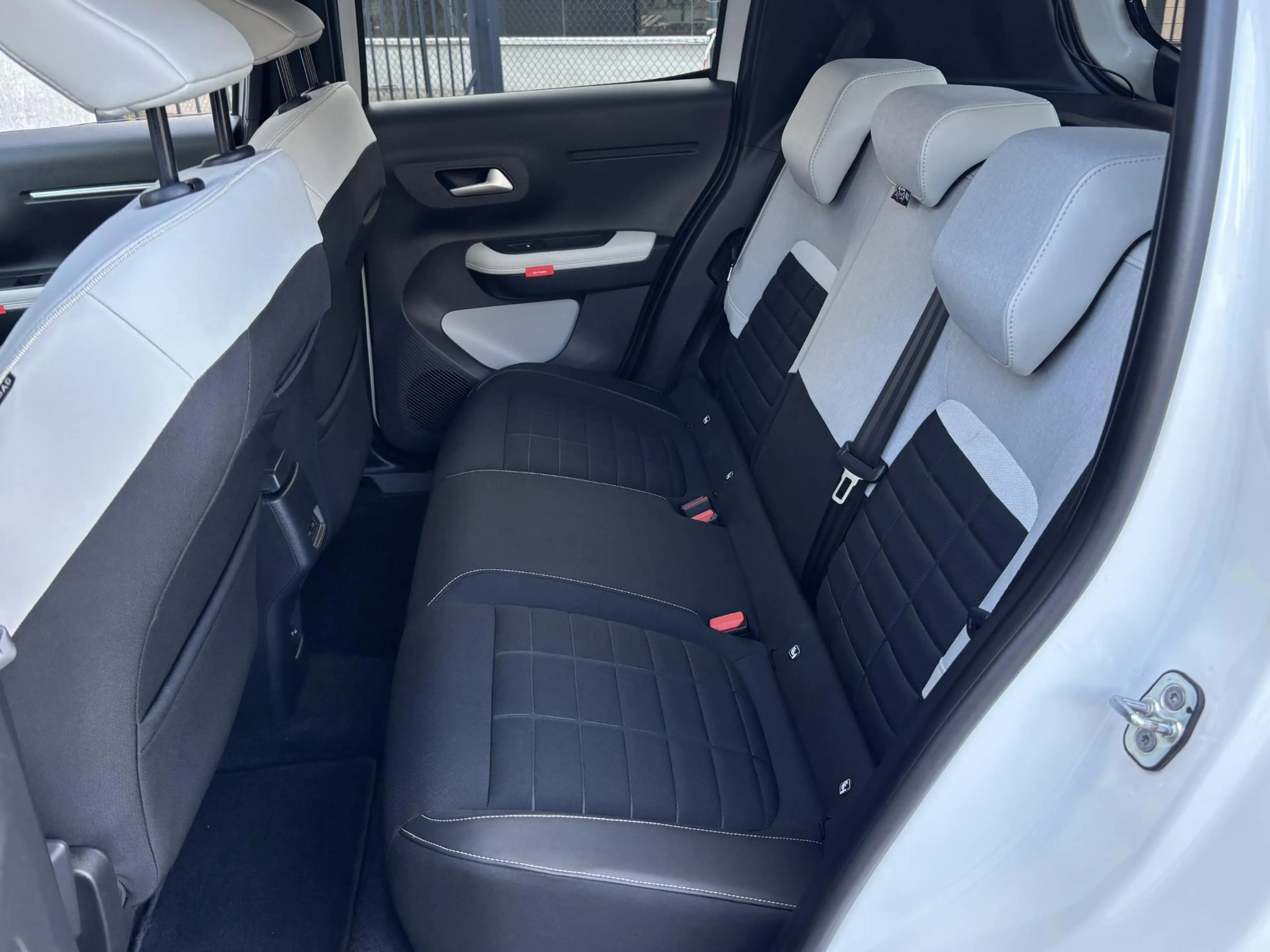 Citroen E-C3 Max 113pk 44 kWh | Camera achter! | Carplay/Androi — photo 8