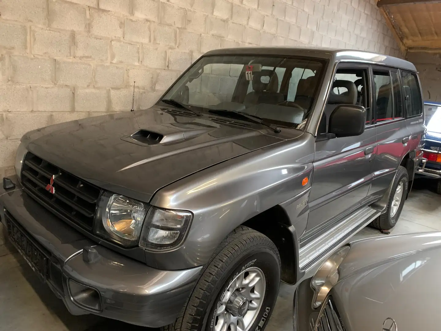 Mitsubishi Pajero Pajero 2800 TD inter GLS Full siva - 1