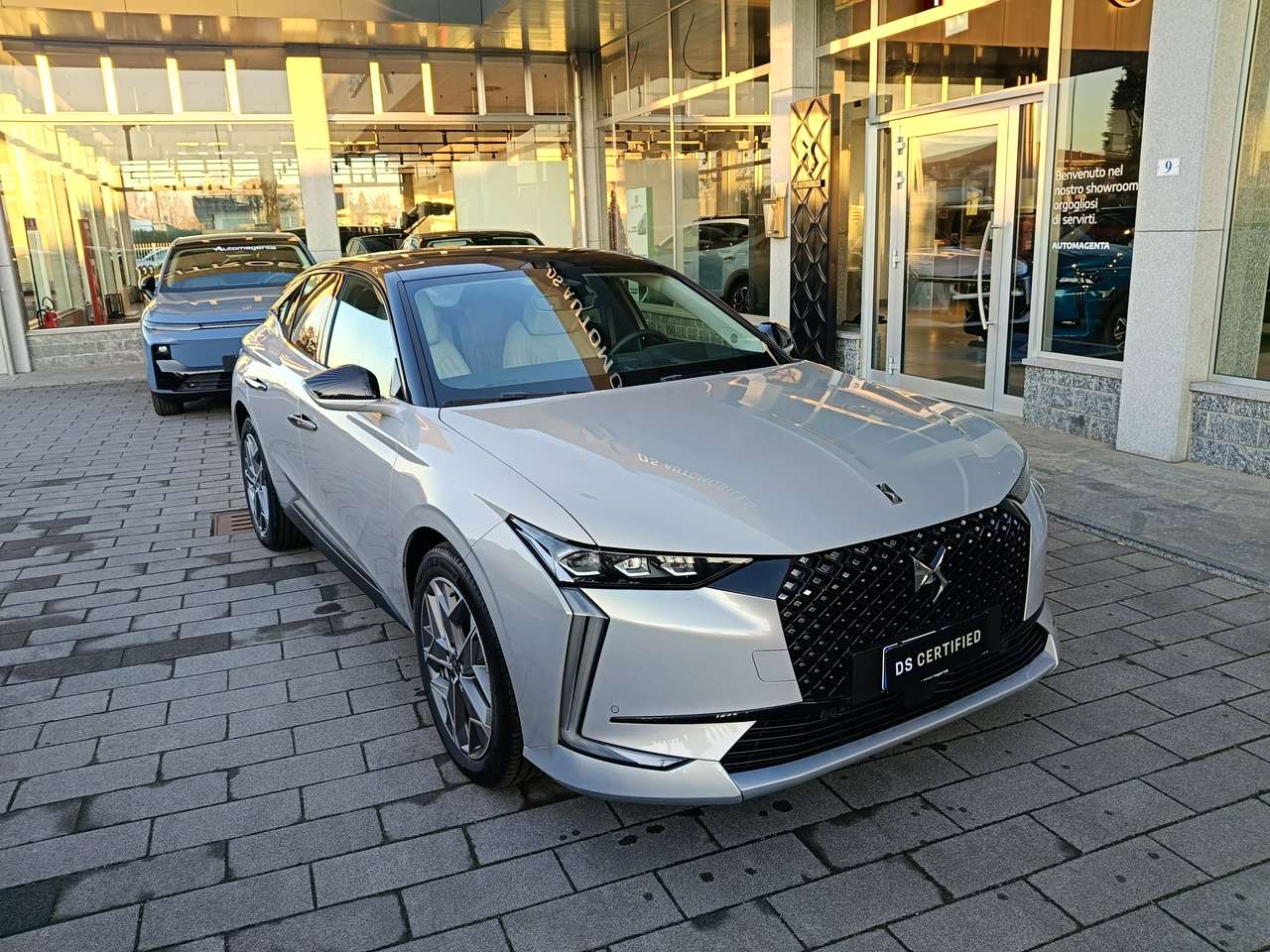 DS Automobiles DS 4 1.5 Diesel 130cv EAT8 ESPIRT DE VOYAGE DEMO