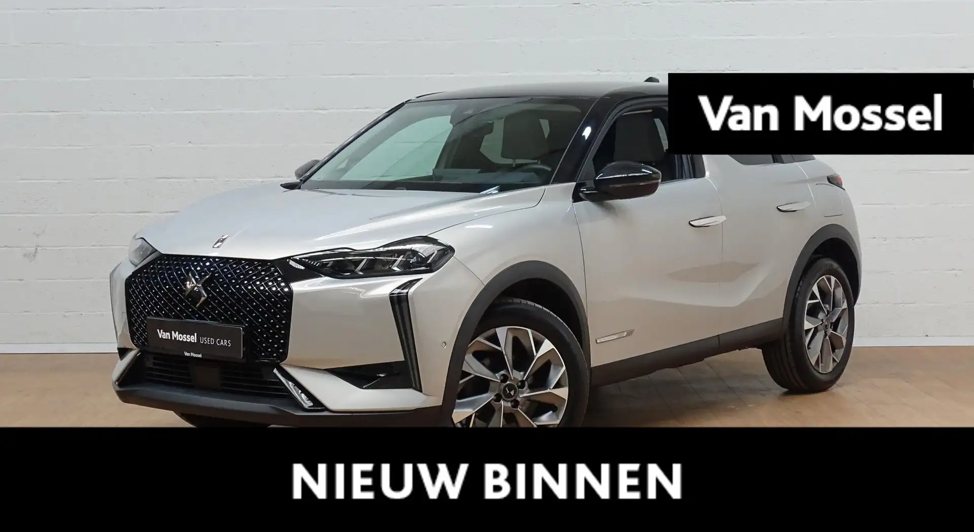 DS Automobiles DS 3 Crossback 1.2T Esprit de Voyage automaat Grijs - 1
