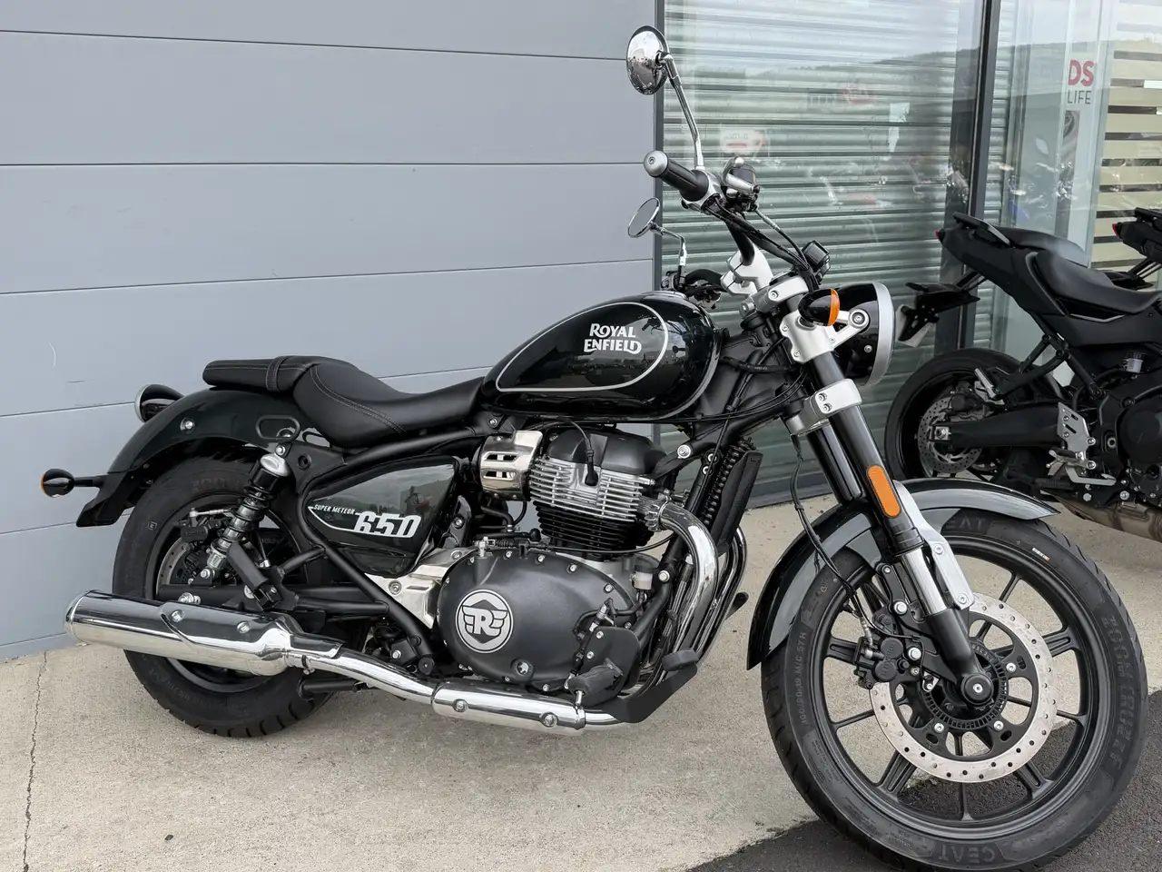 Royal Enfield Super Meteor 650