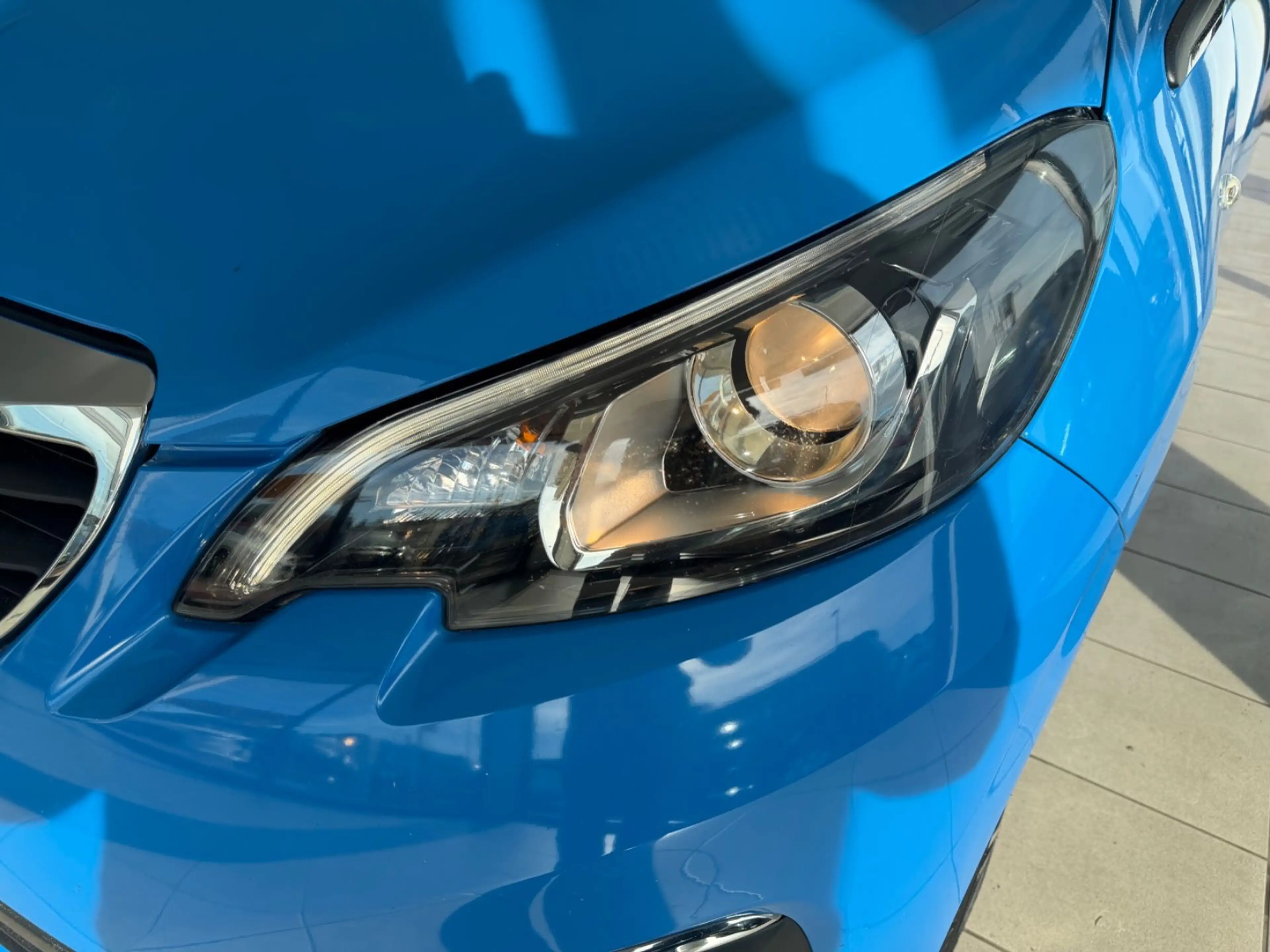 Peugeot 108 TOP Allure Scheckheft/Faltdach/ZR.Neu/Kamera — photo 9