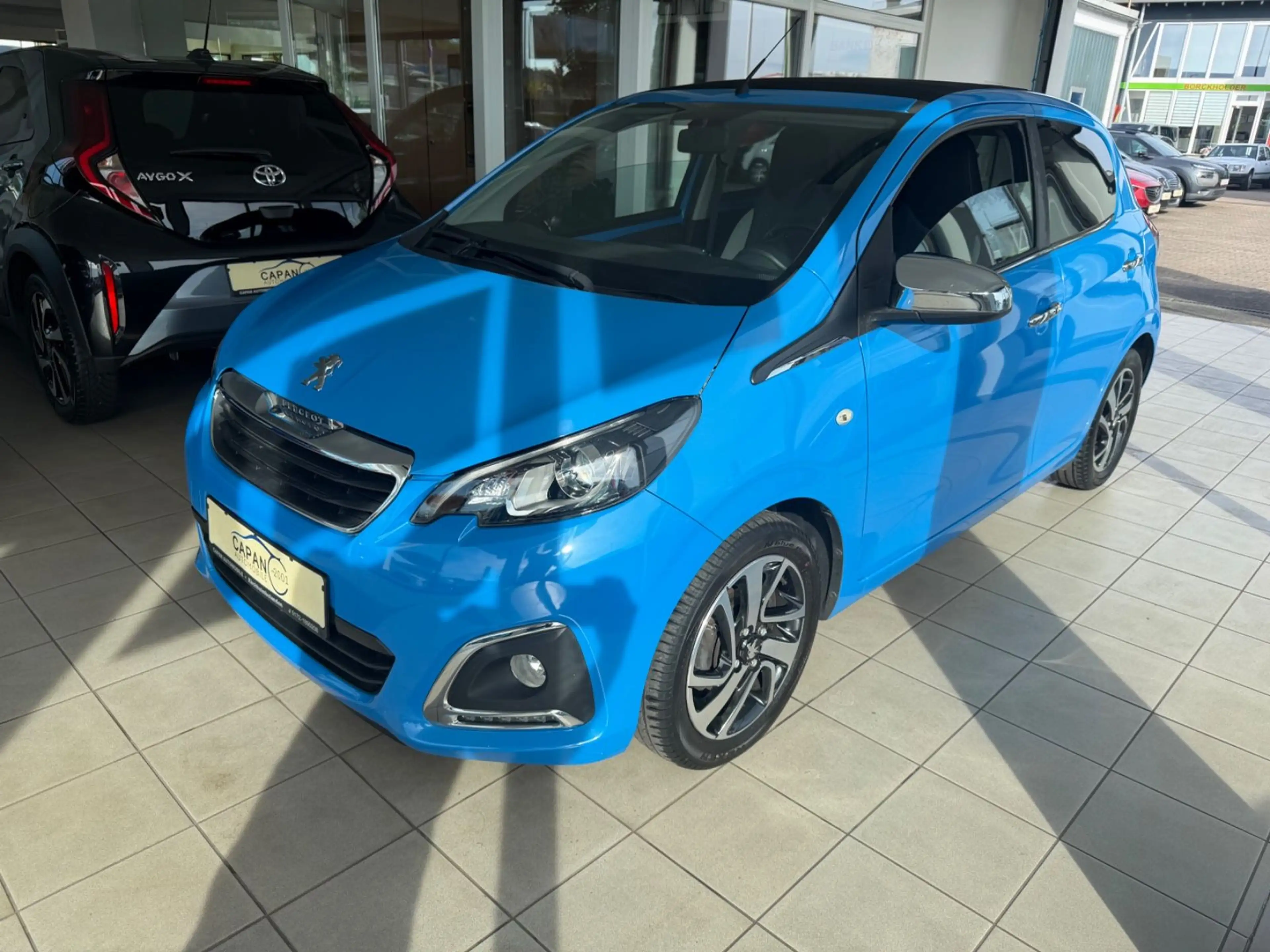 Peugeot 108 TOP Allure Scheckheft/Faltdach/ZR.Neu/Kamera — photo 7