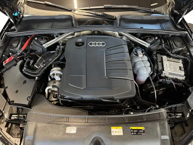 Audi A4 view 12