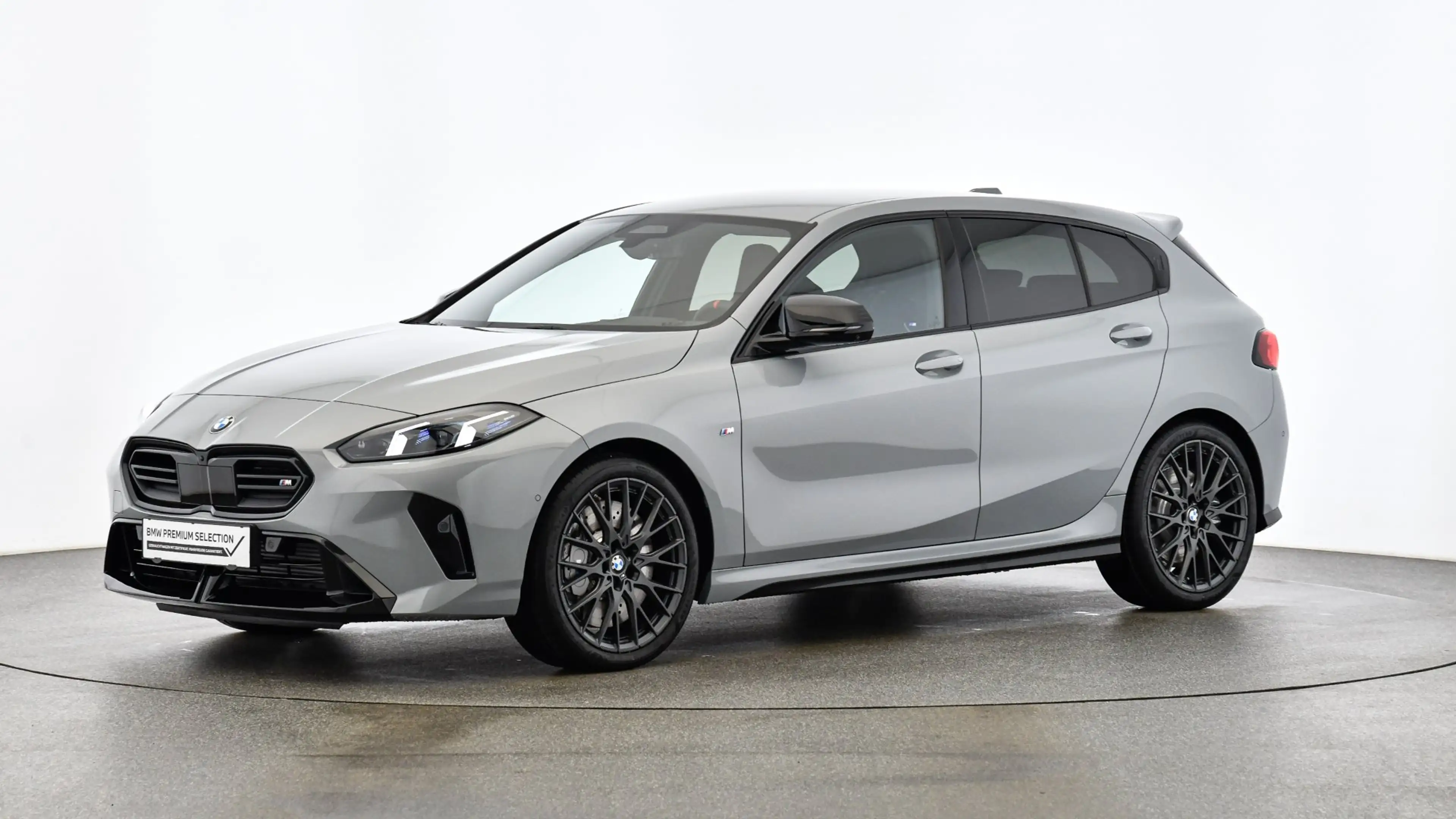 BMW 135 M135i xDrive — photo 5