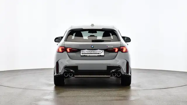 BMW 135 M135i xDrive Ansicht 2