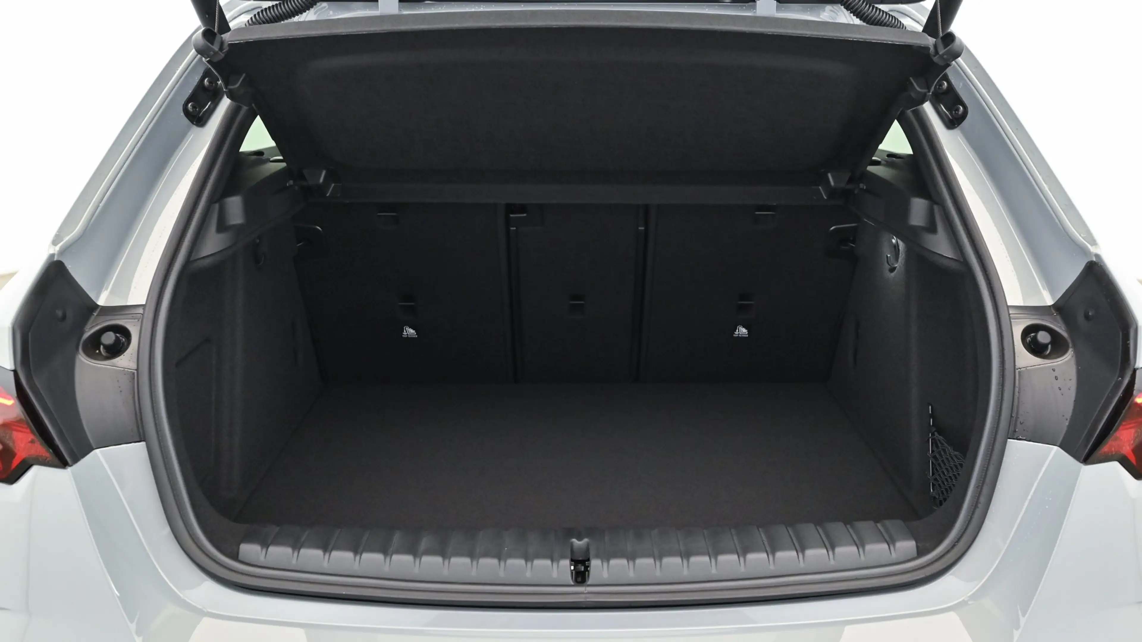 BMW 135 M135i xDrive — photo 12
