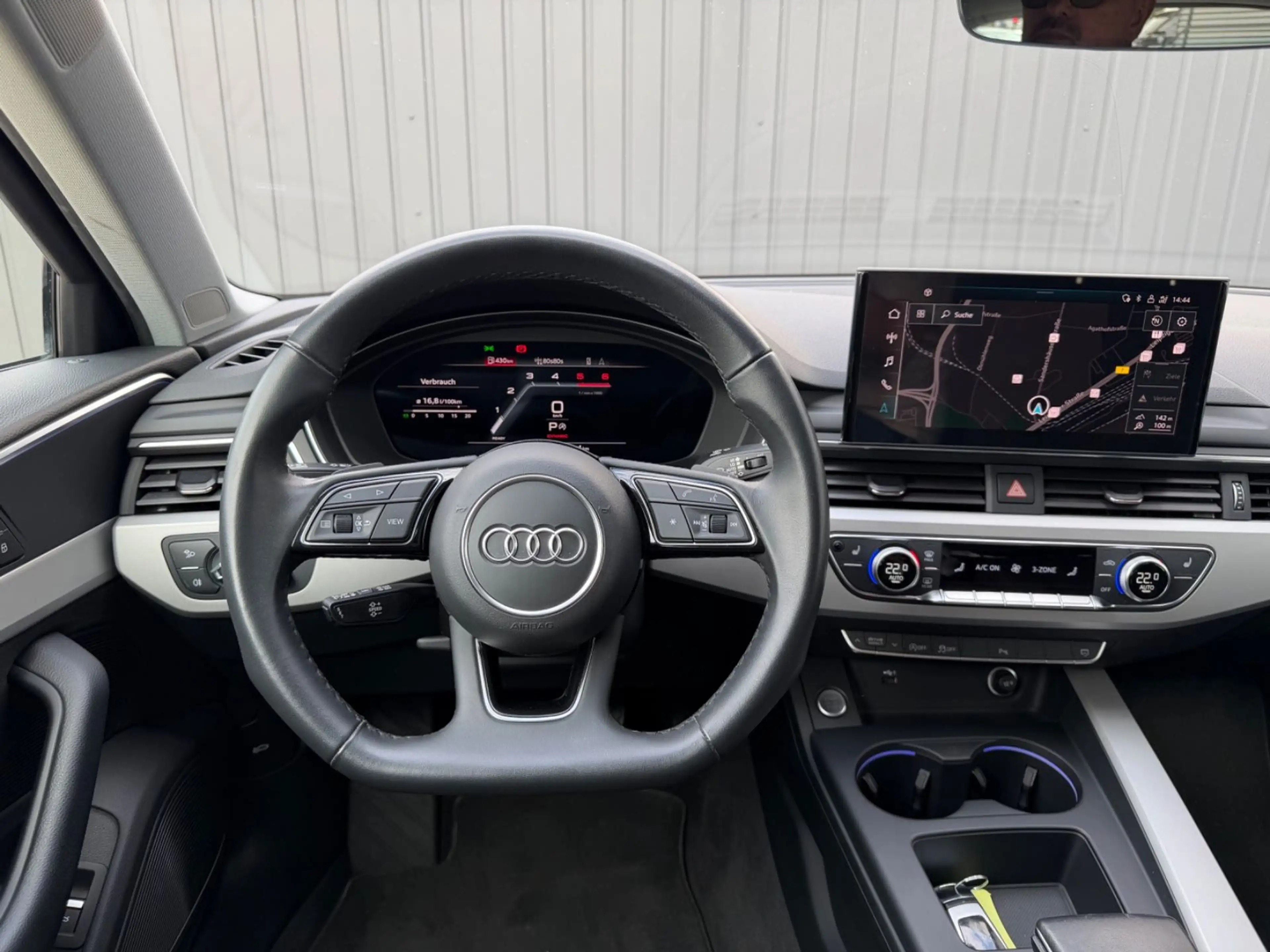Audi A4 Avant 40 TDI q. S line*Pano*Matrix*B&O*SH — photo 11
