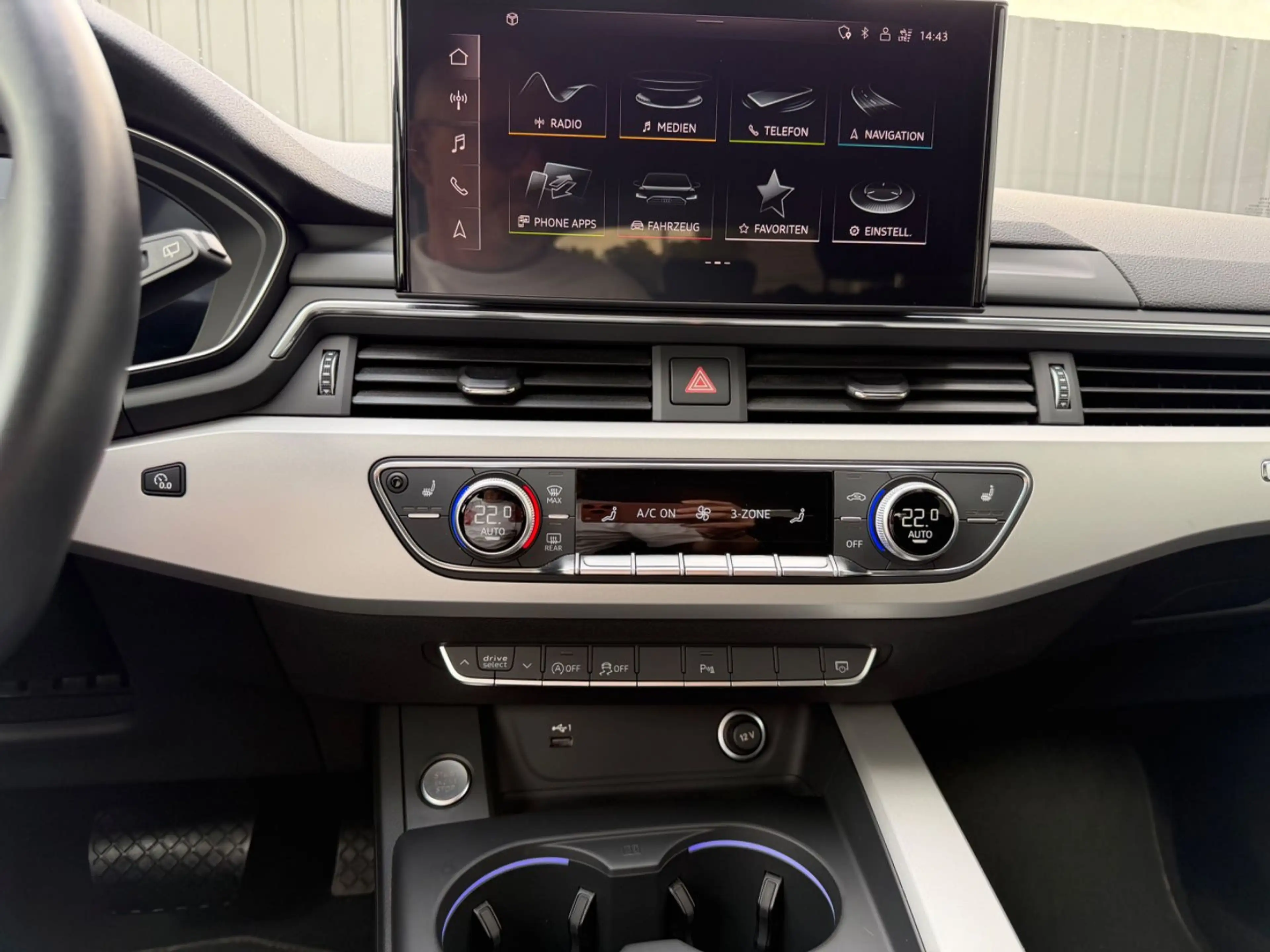 Audi A4 Avant 40 TDI q. S line*Pano*Matrix*B&O*SH — photo 14